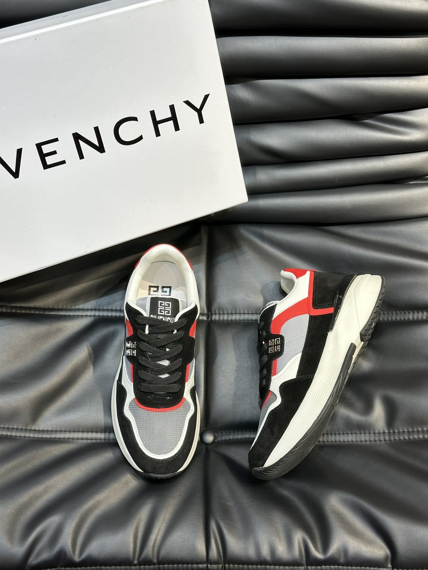 지방시 Givenchy 스니커즈