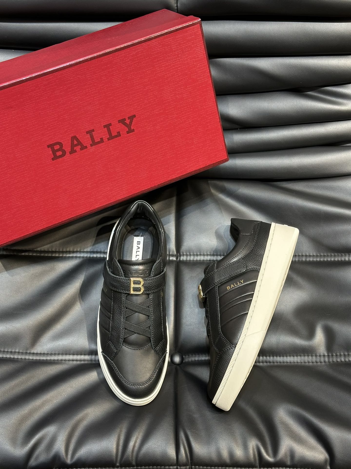 발리 BALLY 스니커즈