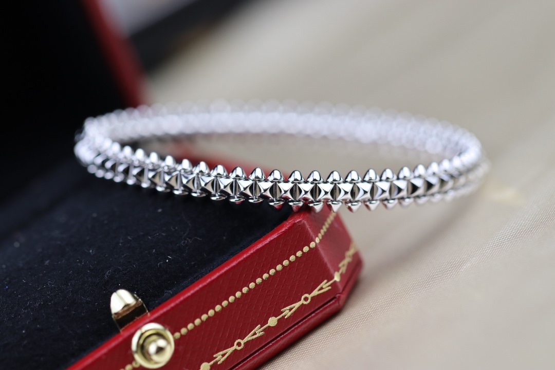 까르띠에 Cartier CLASH DE CARTIER 클래쉬 드 까르띠에 팔찌 화이트 골드 8mm B6065217