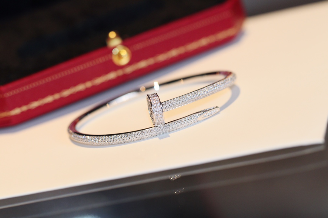 까르띠에 Cartier JUSTE UN CLOU 저스트 앵 끌루 브레이슬릿 팔찌 화이트 골드  3.5mm N6707317