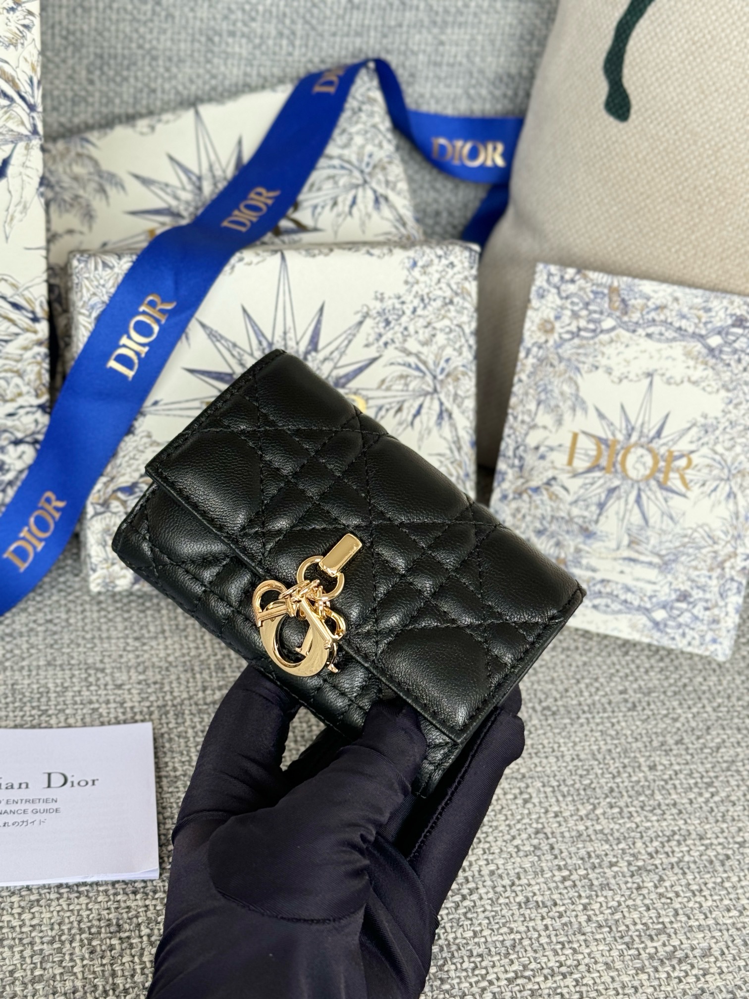 디올 Dior Glycine S0966ONMJ-M413 지갑 11CM