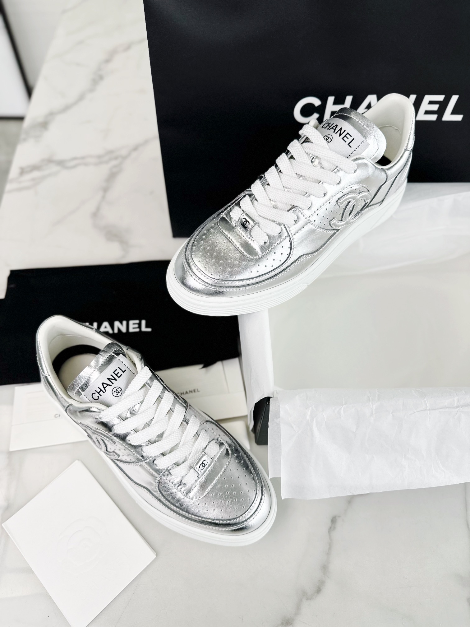 샤넬 CHANEL 스니커즈