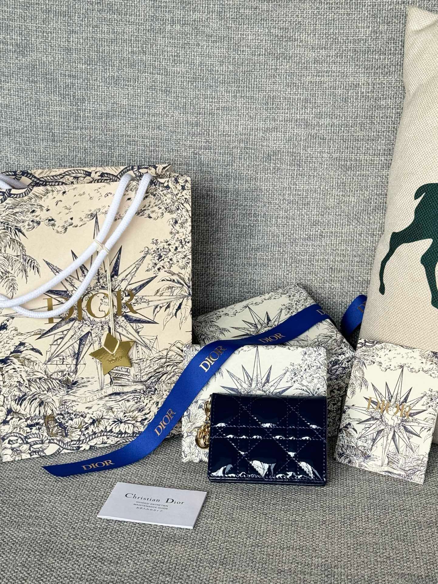 디올 Dior S0011 카드 케이스 10.5CM