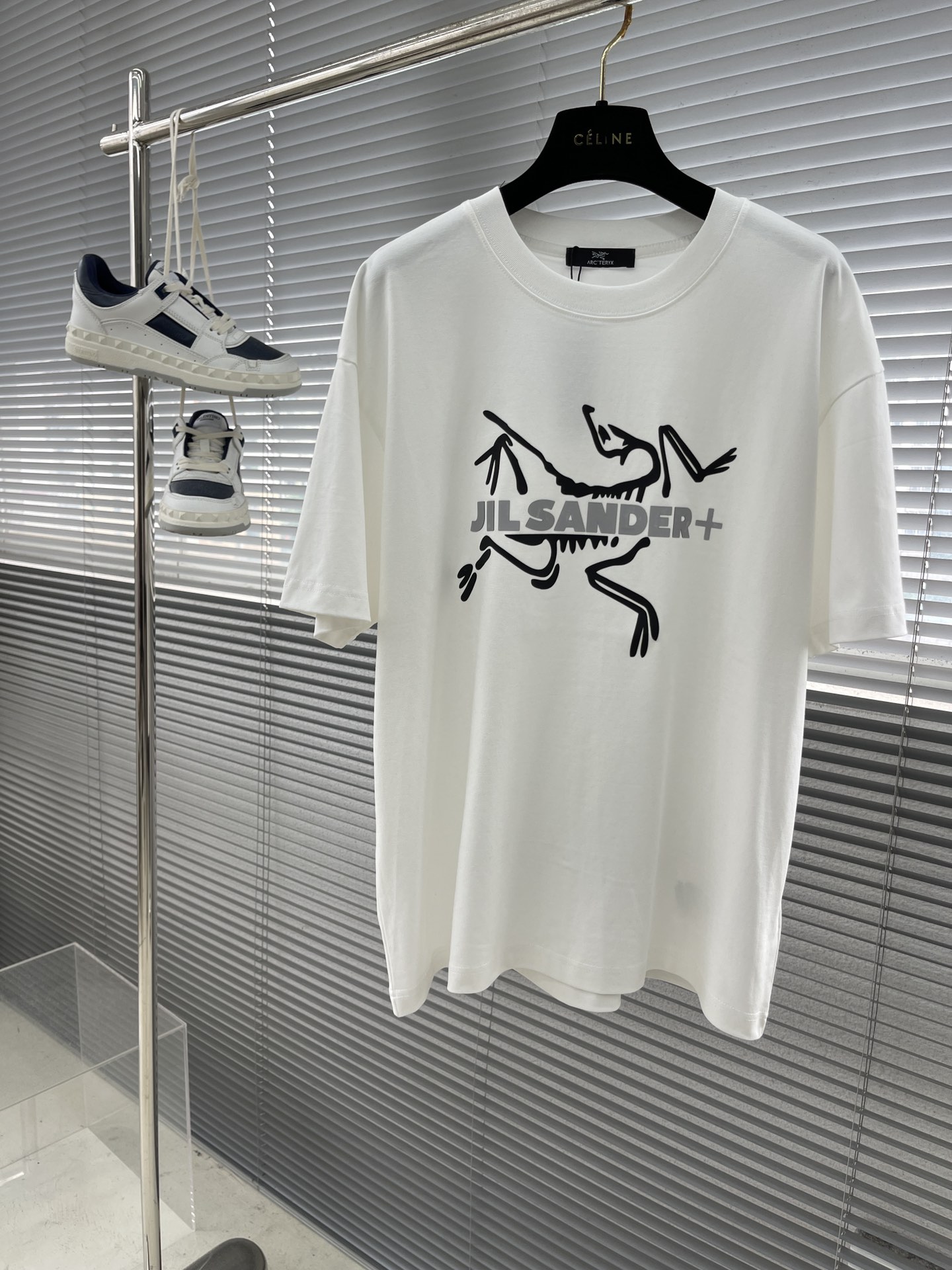 아크테릭스 ARC'TERYX 반팔 티셔츠
