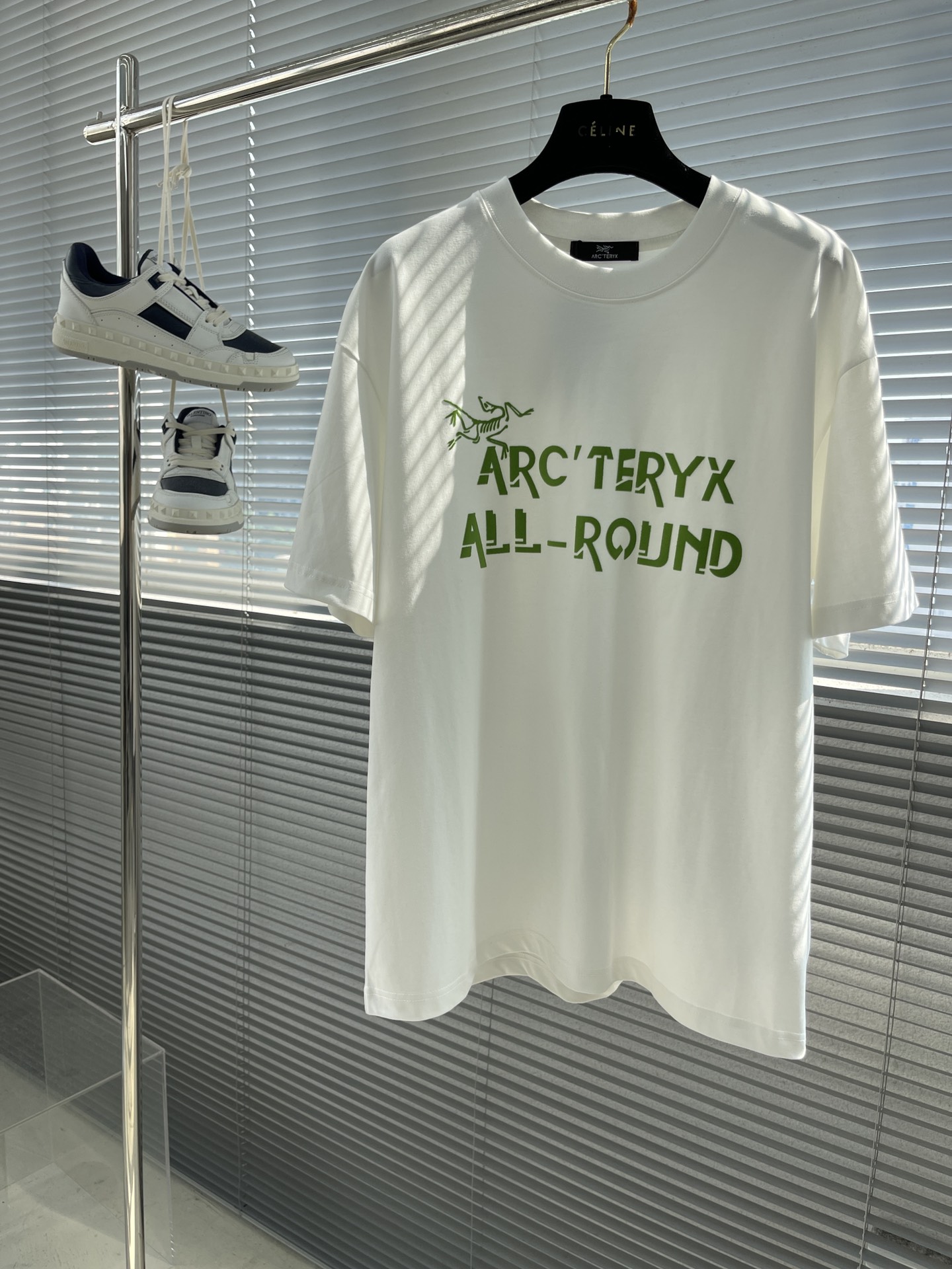 아크테릭스 ARC'TERYX 반팔 티셔츠