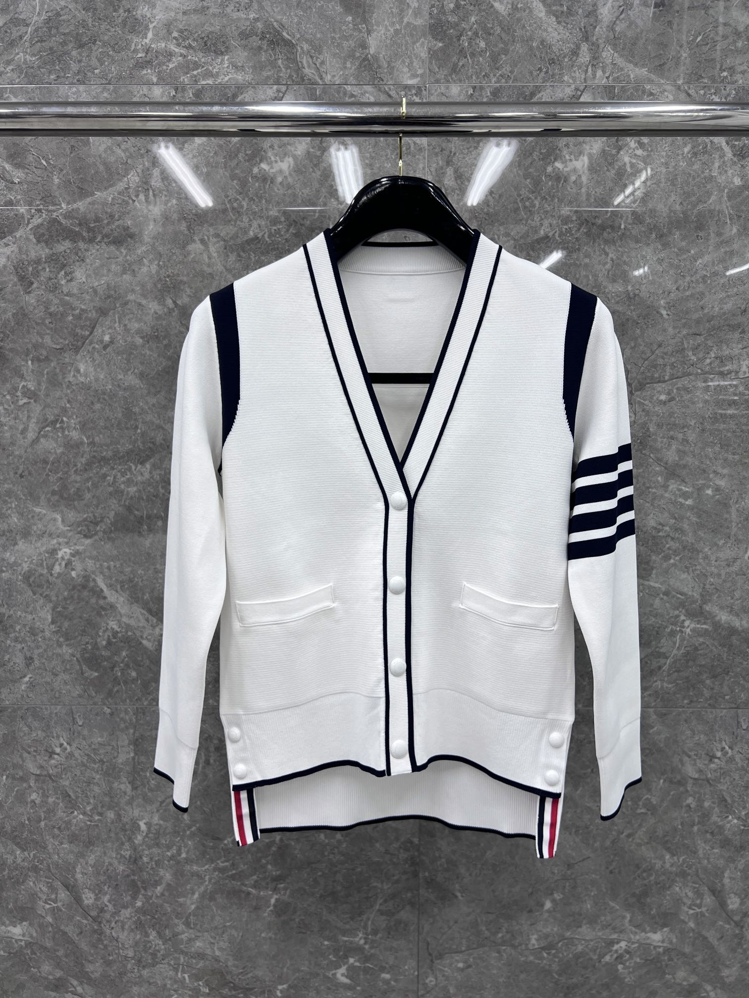 [대리석집] 톰브라운 Thom Browne 가디건