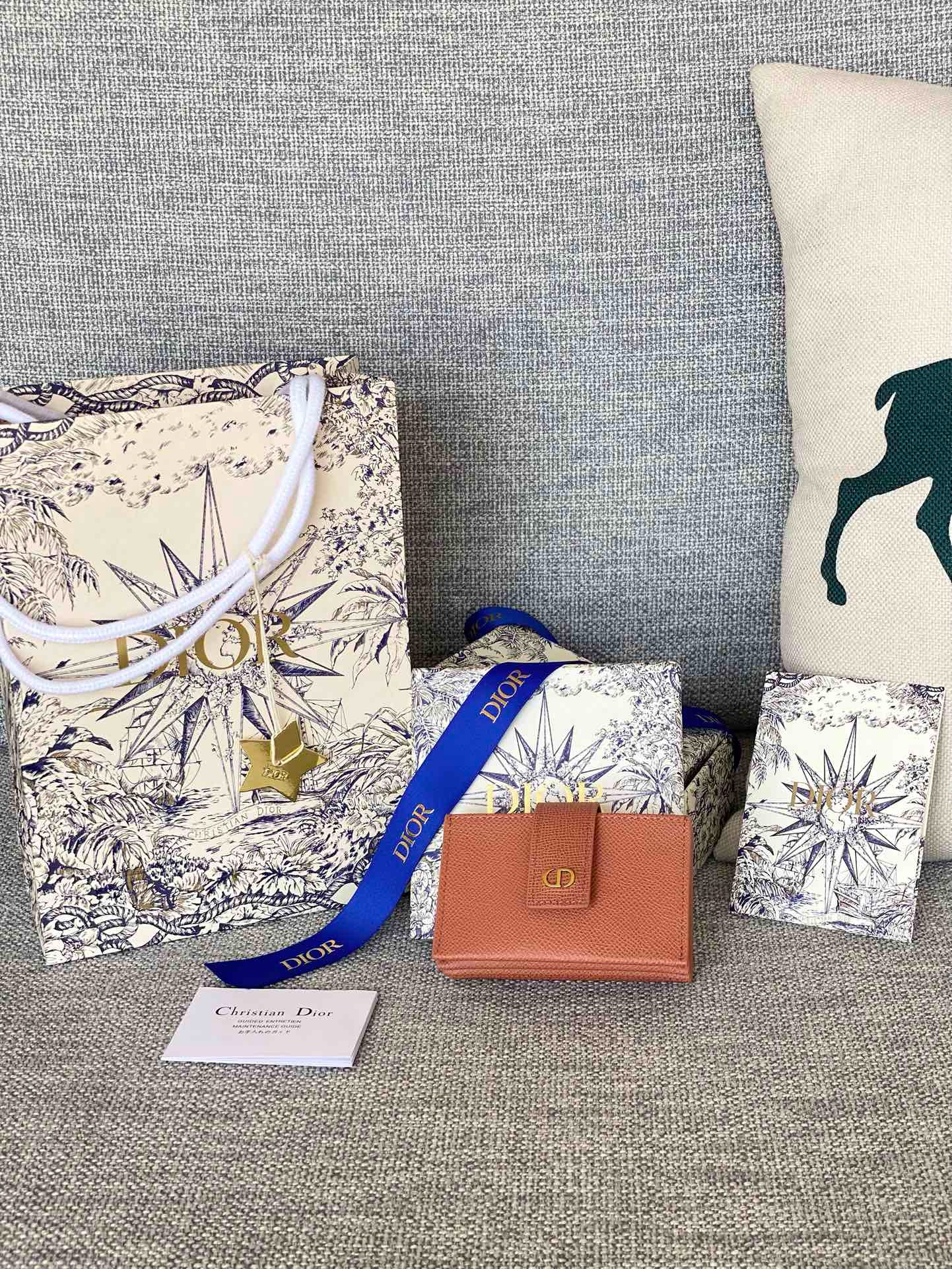 디올 Dior 30 Montaigne 2058 카드 케이스 11CM