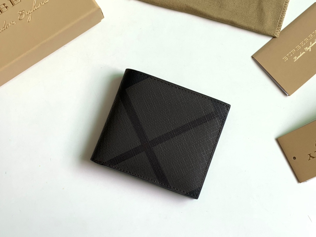 버버리 Burberry 40520871 지갑 11CM
