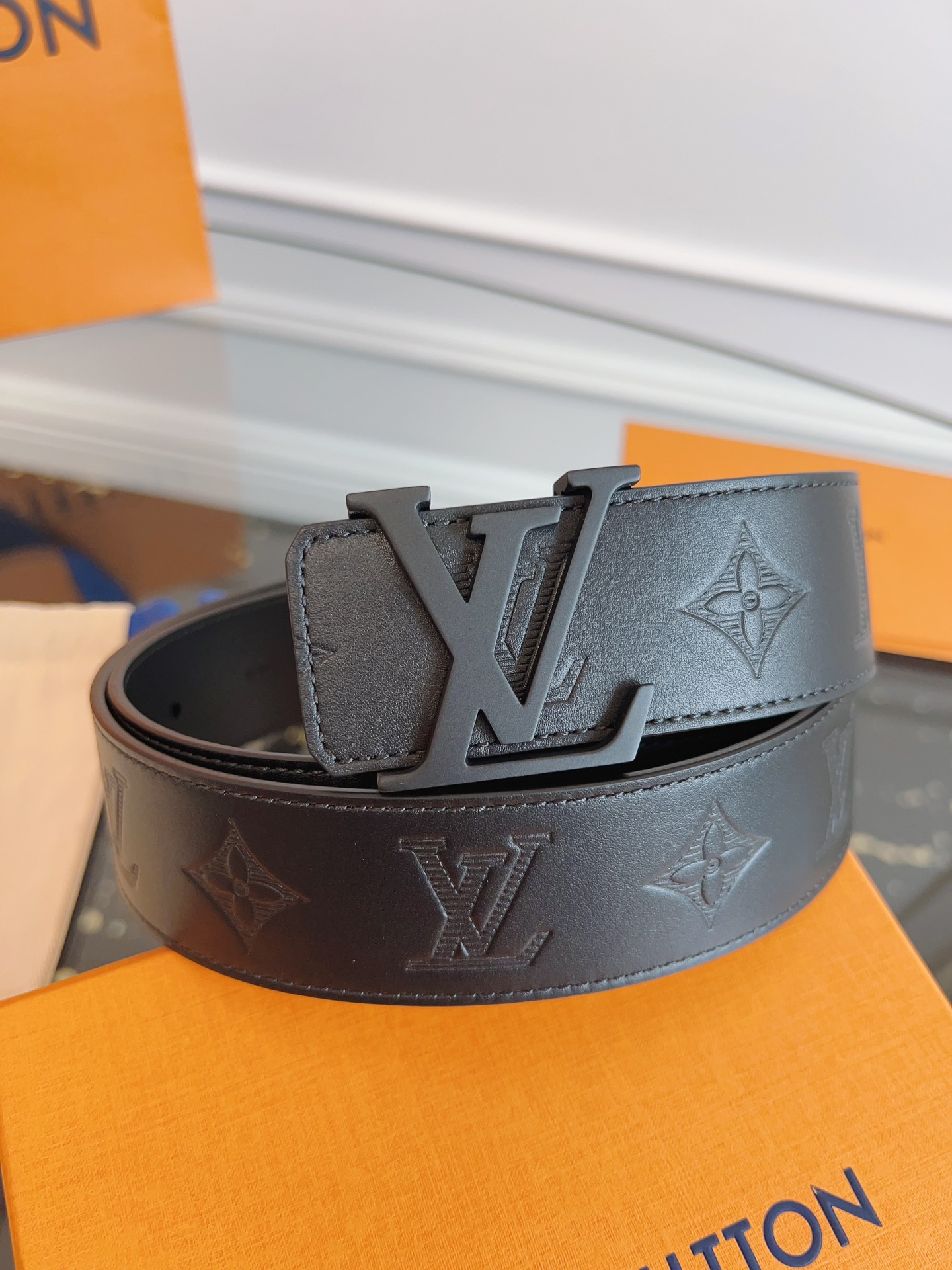 루이비통 Louis Vuitton 벨트 40mm