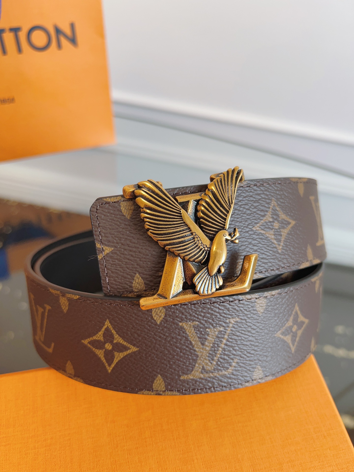 루이비통 Louis Vuitton 벨트 40mm
