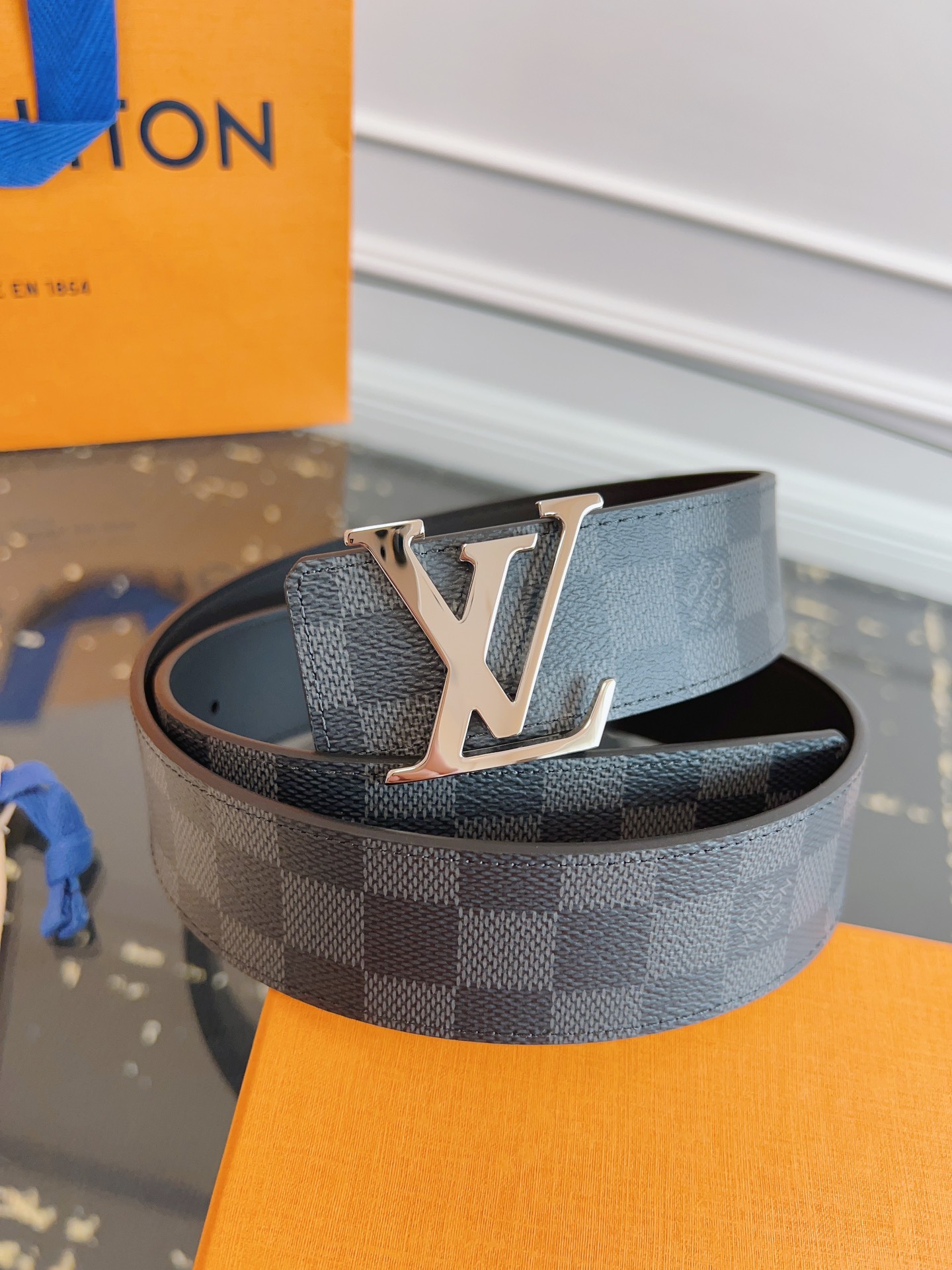 루이비통 Louis Vuitton 벨트 40mm