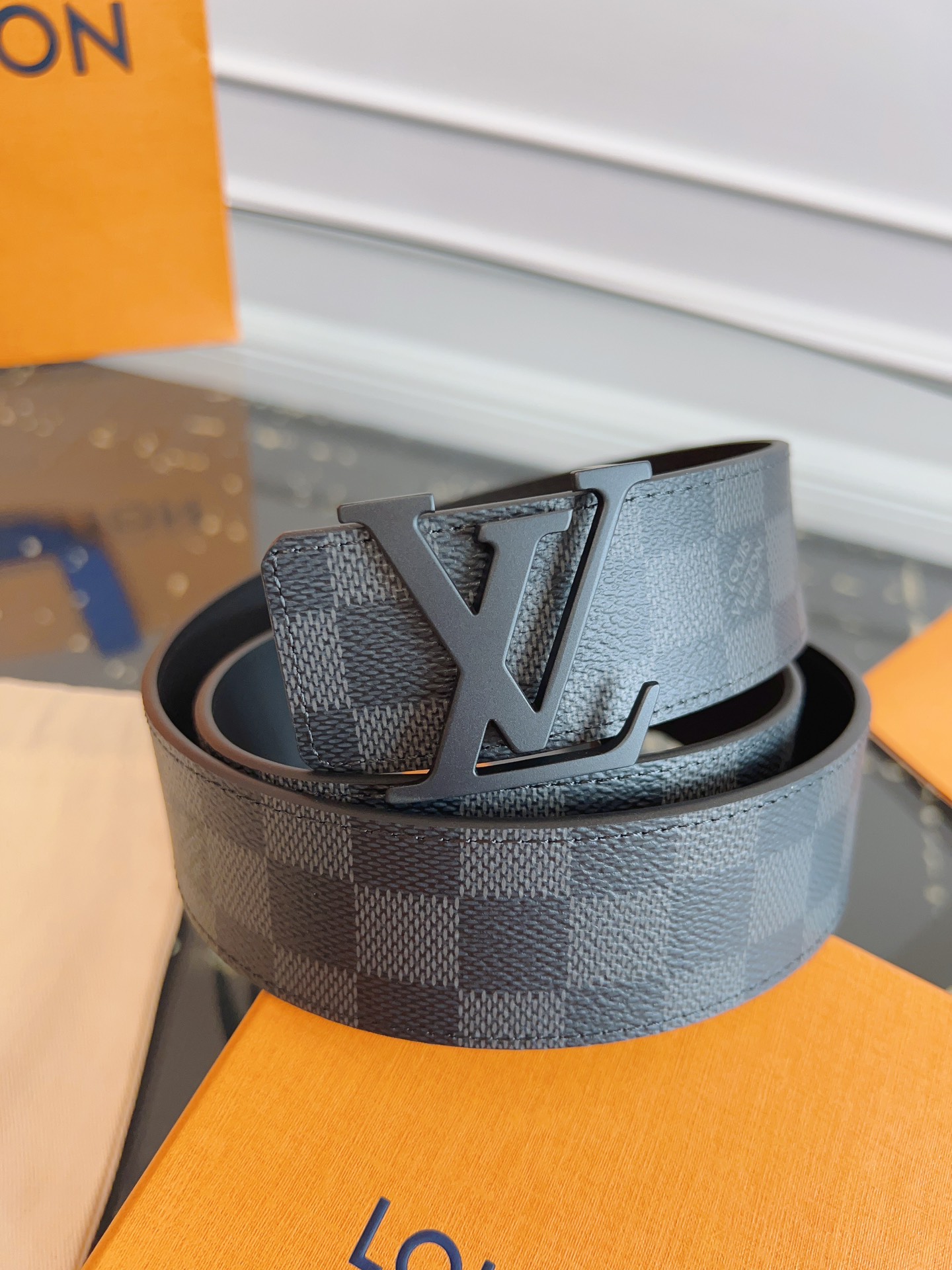 루이비통 Louis Vuitton 벨트 40mm