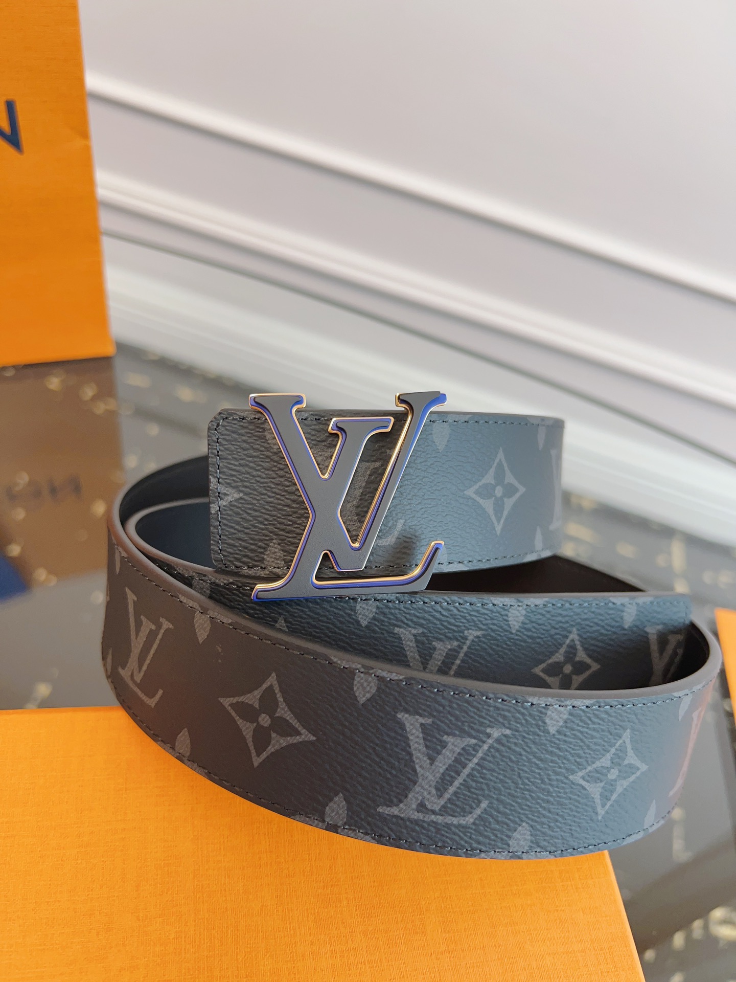 루이비통 Louis Vuitton 벨트 40mm