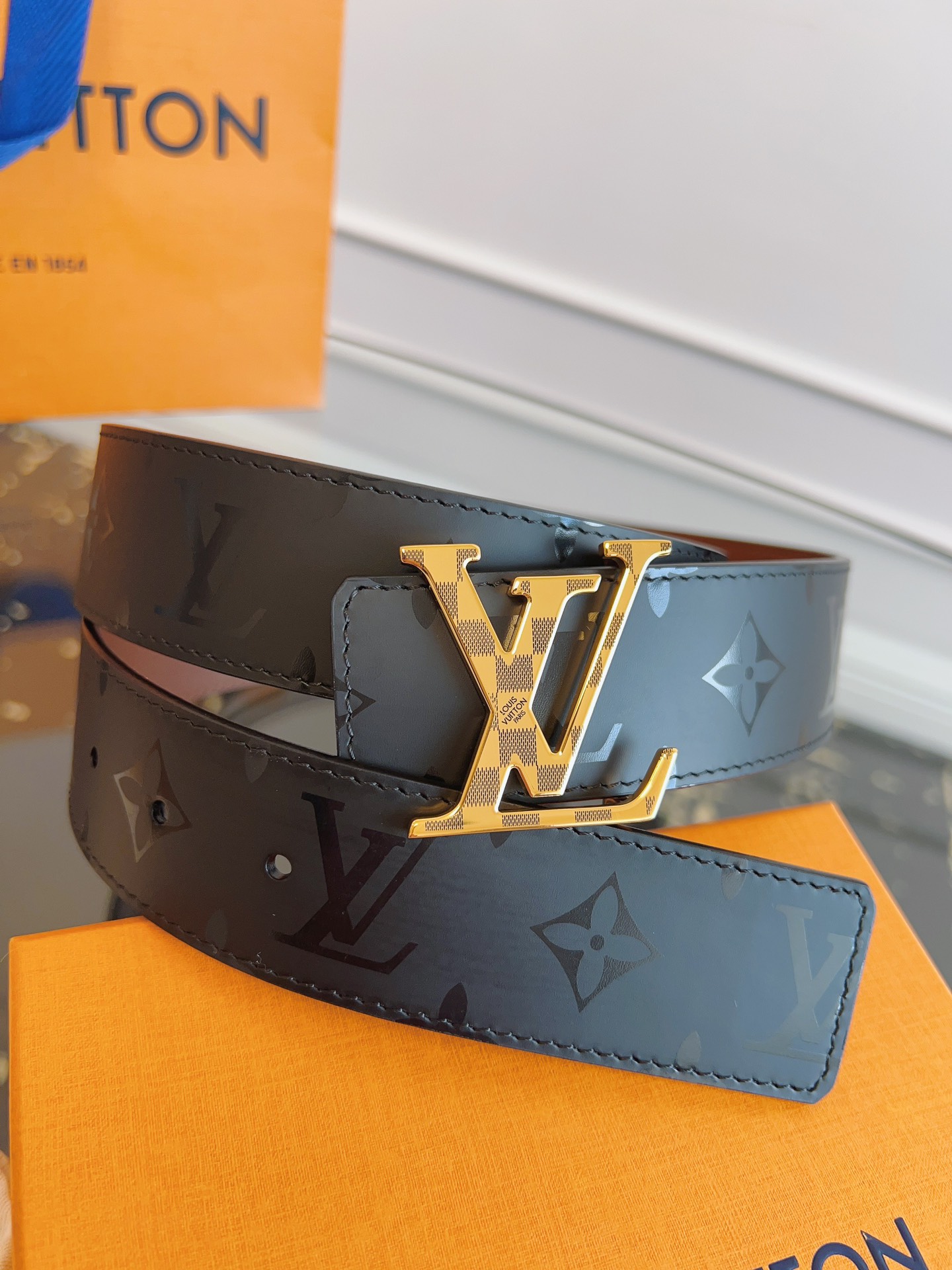 루이비통 Louis Vuitton 벨트 40mm