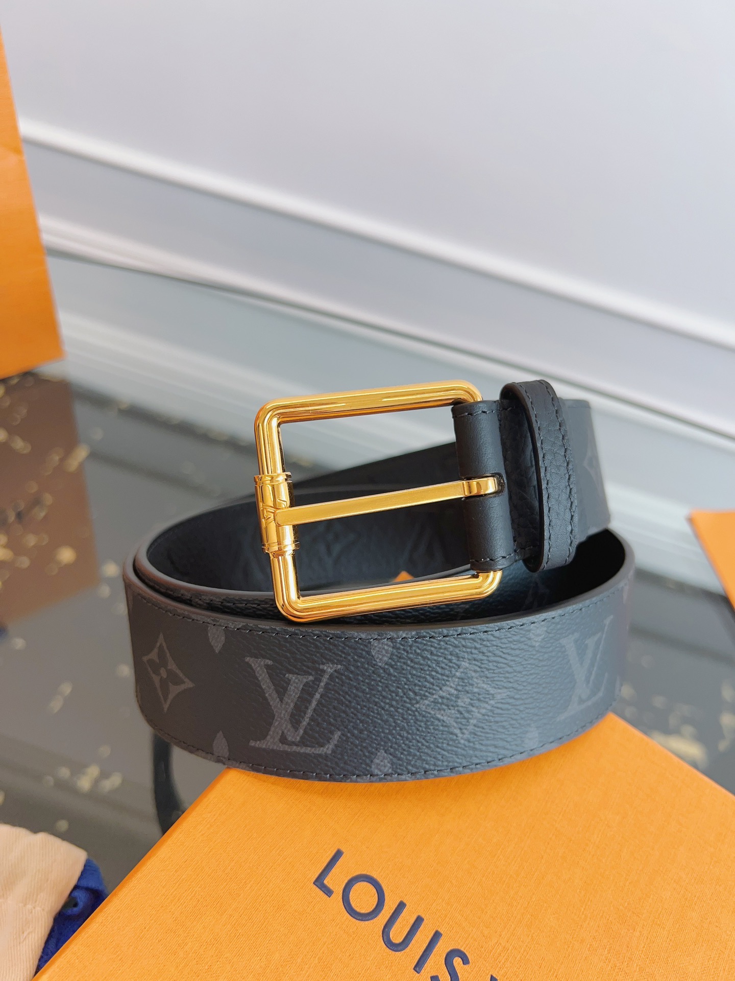 루이비통 Louis Vuitton 벨트 40mm