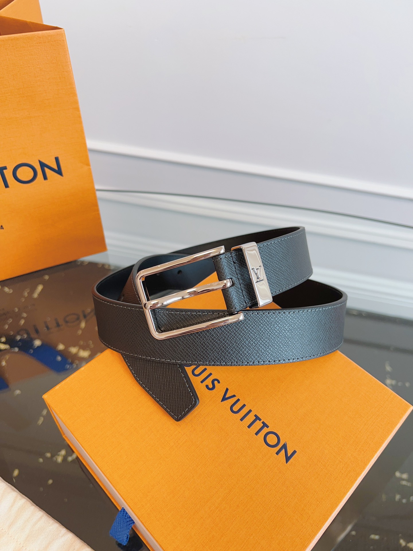 루이비통 Louis Vuitton 벨트 35mm