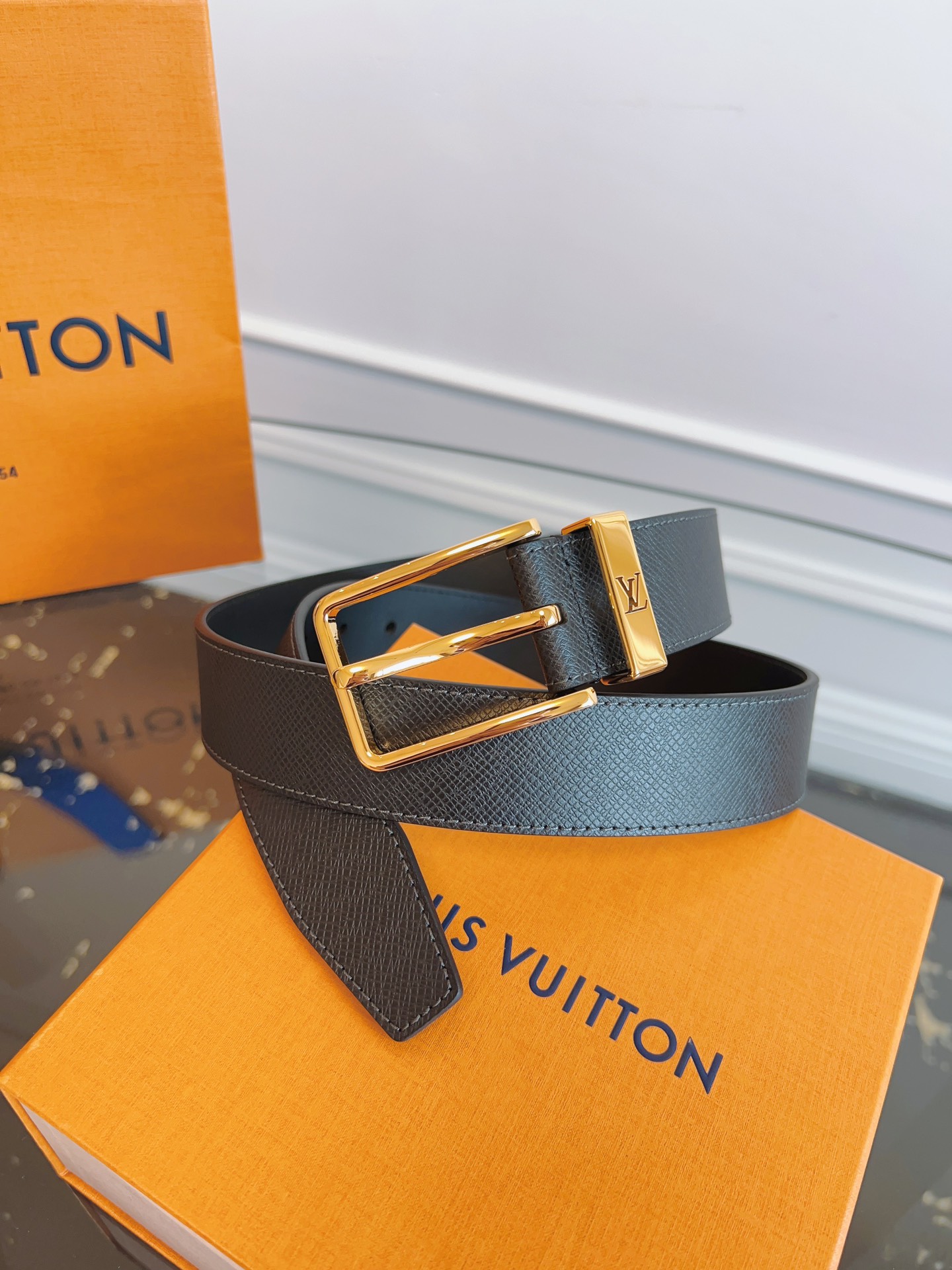 루이비통 Louis Vuitton 벨트 35mm