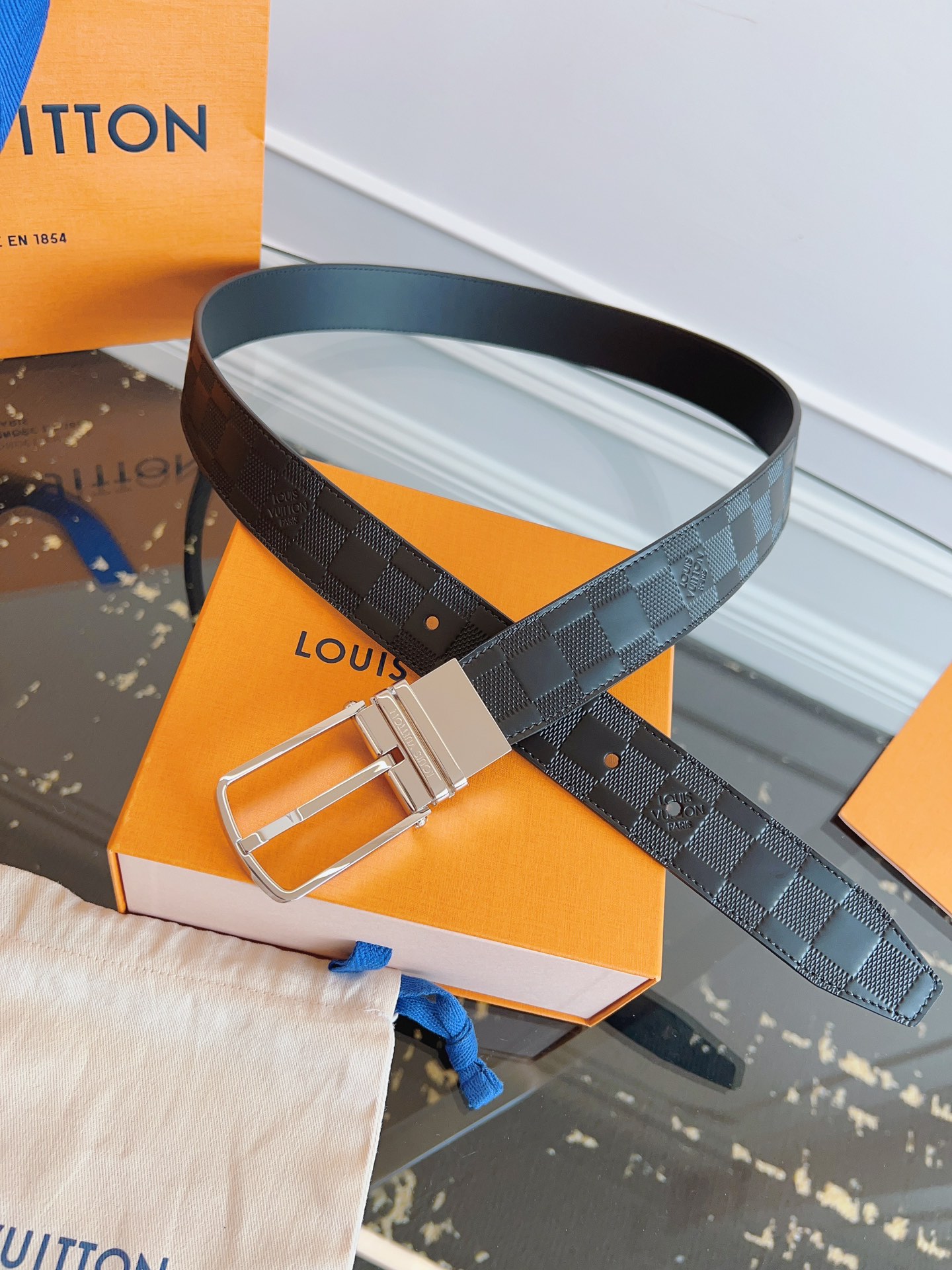 루이비통 Louis Vuitton 벨트 35mm