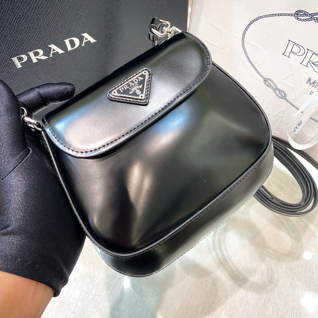 프라다 Prada Cleo Mini 숄더백 17CM