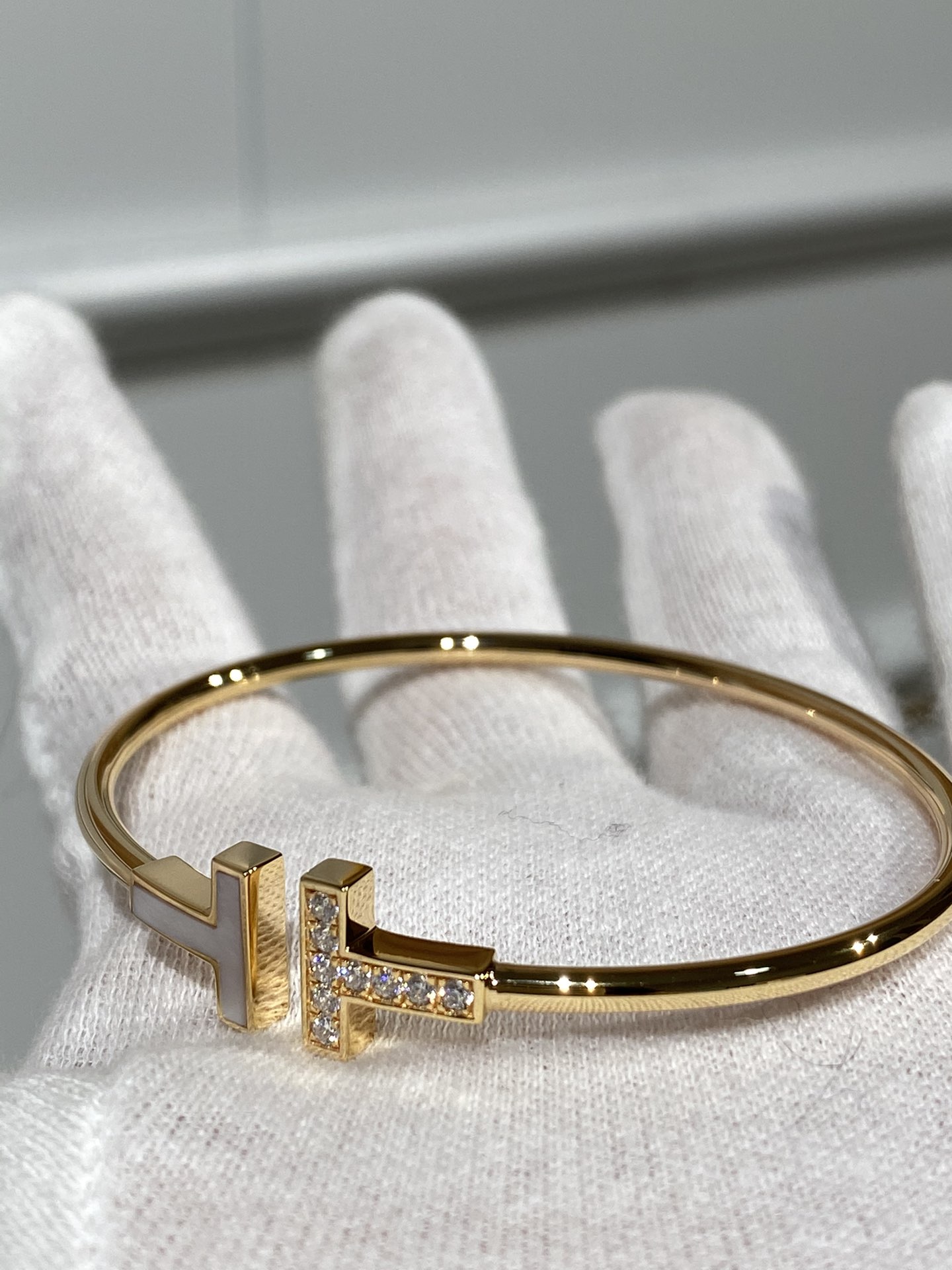 티파니 Tiffany&Co 스마일 브레이 Tiffany T 팔찌 핑크 골드