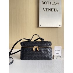 보테가베네타 Bottega Veneta 파우치