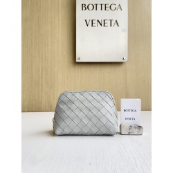 보테가베네타 Bottega Veneta 파우치