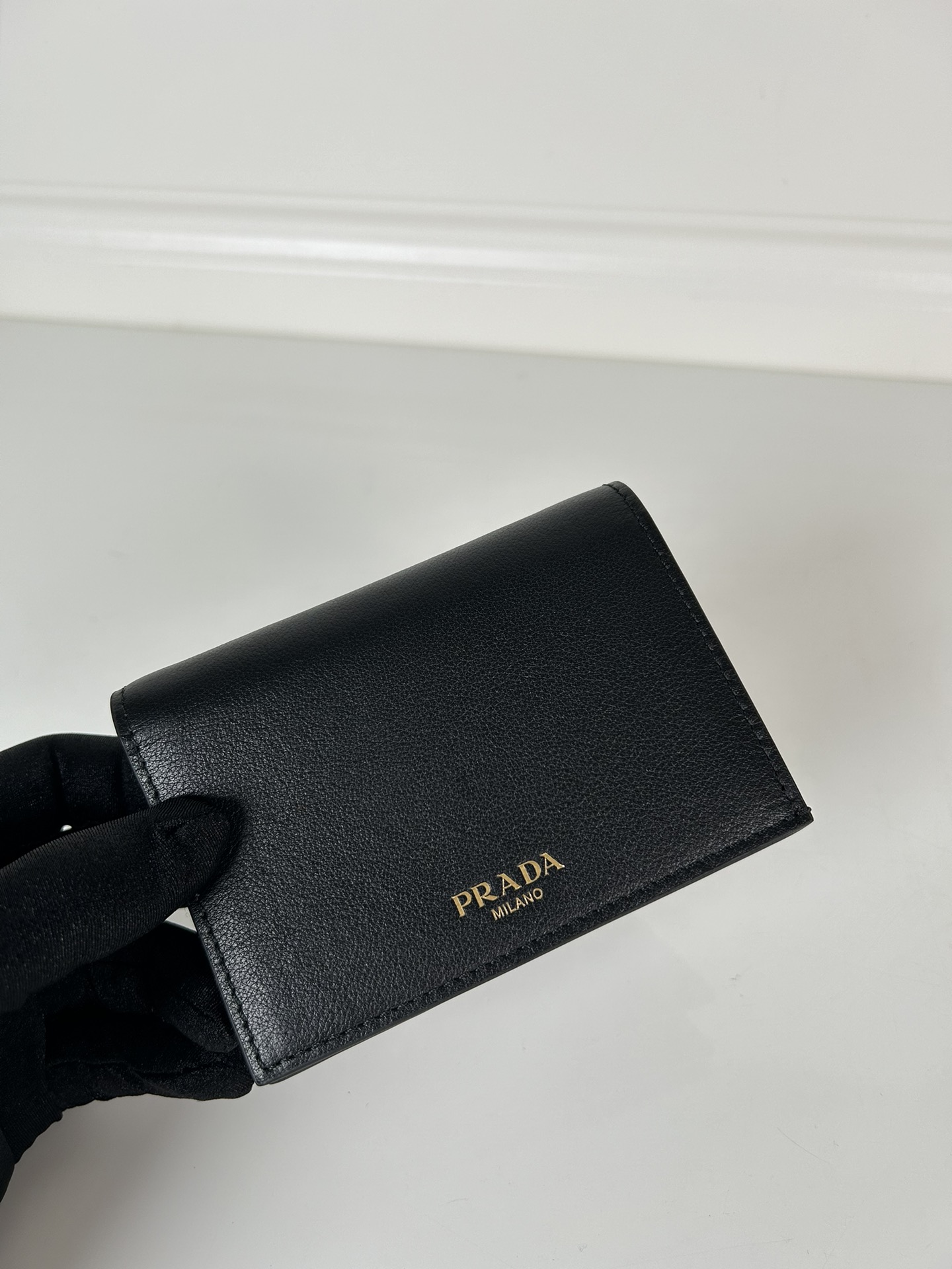 프라다 Prada 2M0513 지갑 11CM