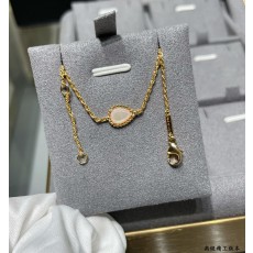 부쉐론 Boucheron serpent bohème 다섯 개의 모티브로 팔찌