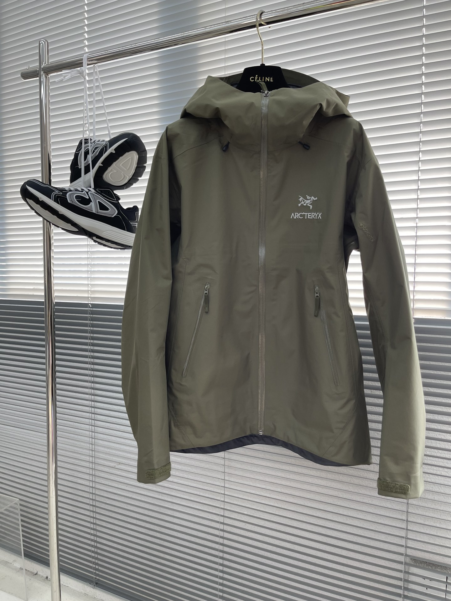 아크테릭스 ARC'TERYX 재킷