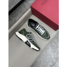 발렌티노 Valentino 스니커즈