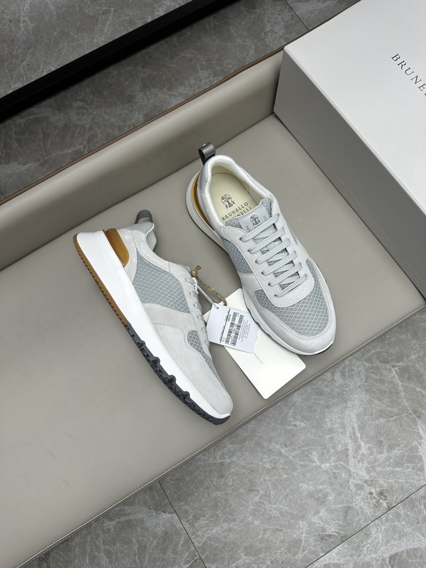 Brunello Cucinelli 스니커즈