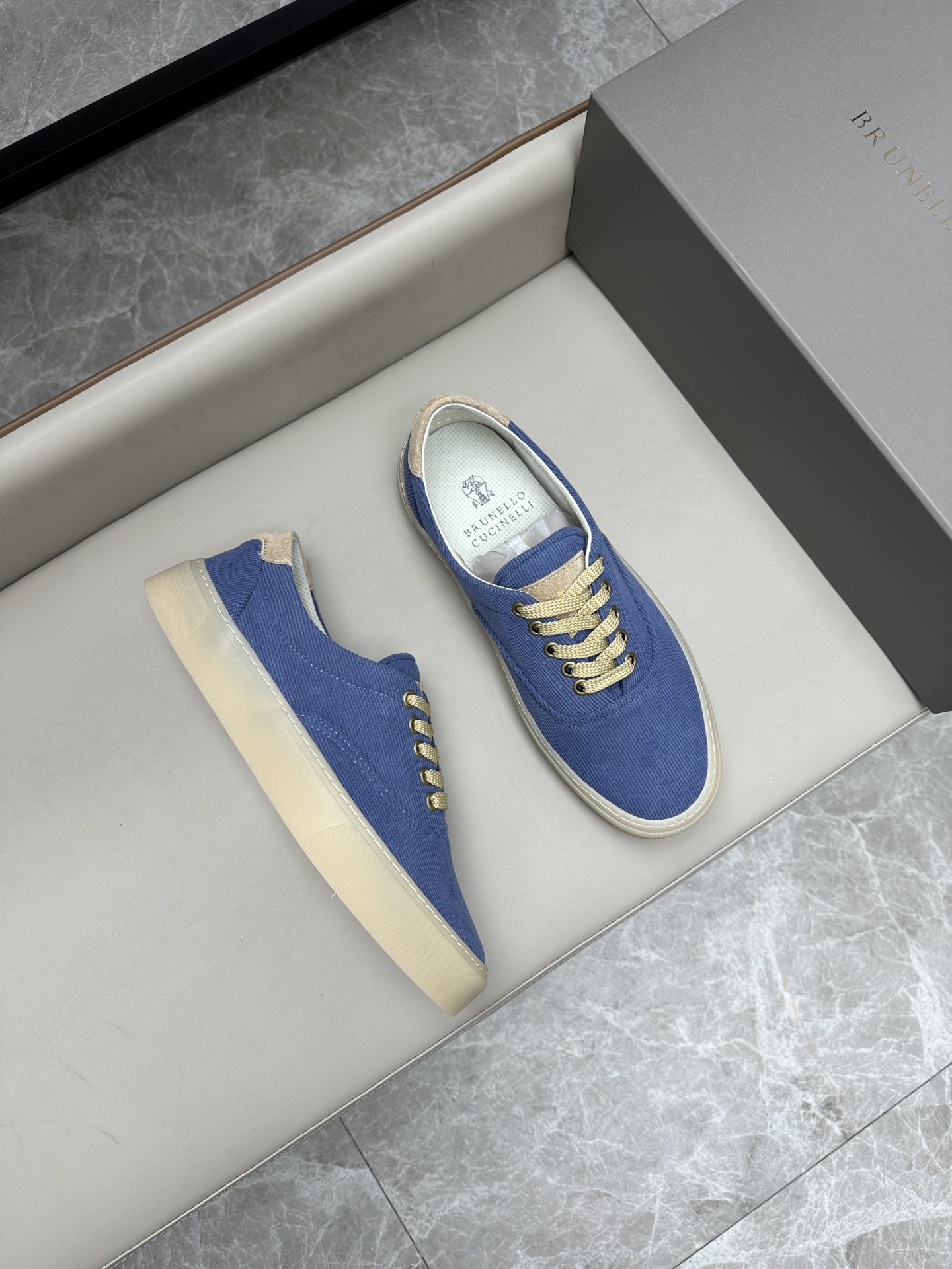 Brunello Cucinelli 스니커즈