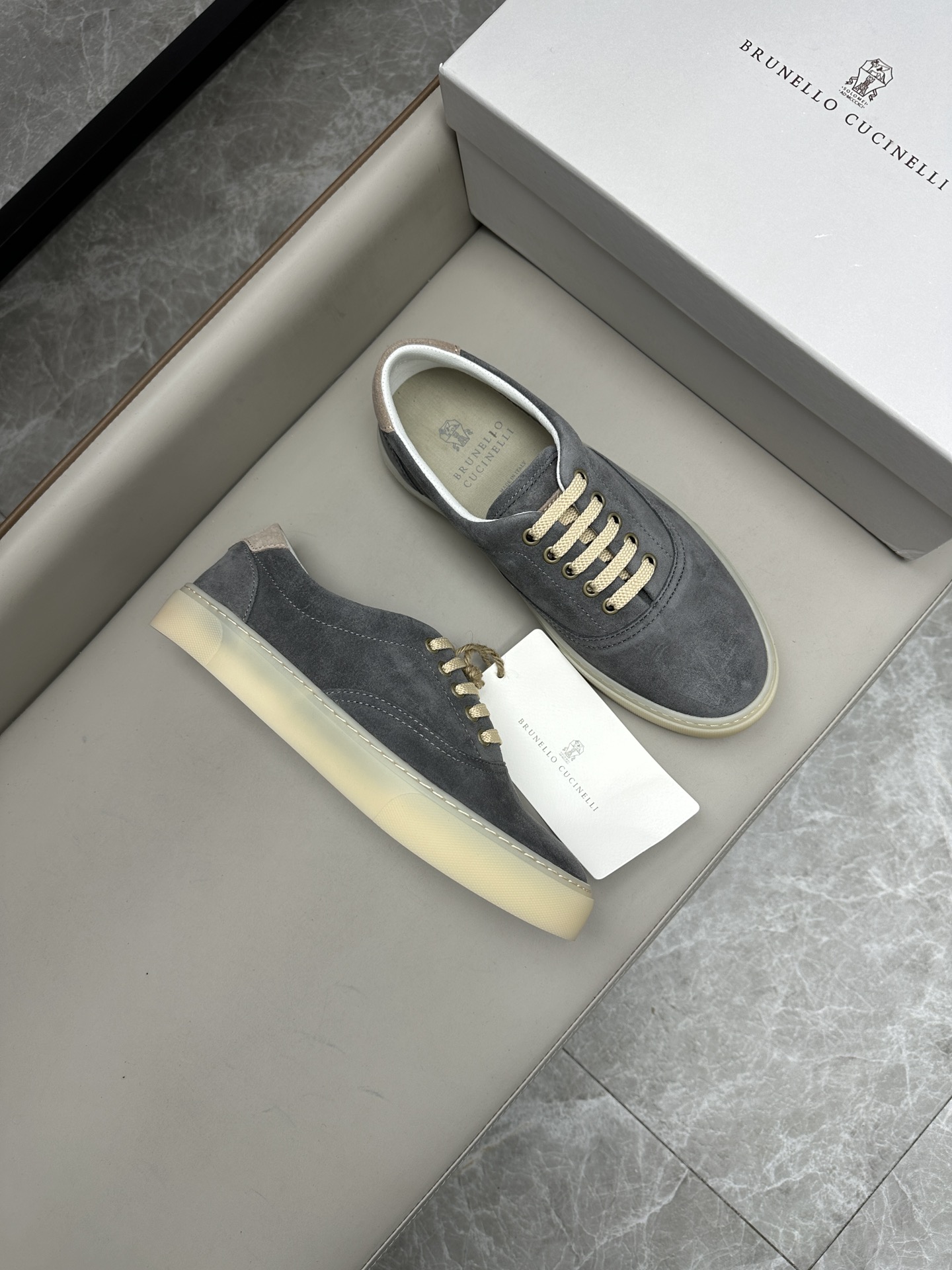 Brunello Cucinelli 스니커즈