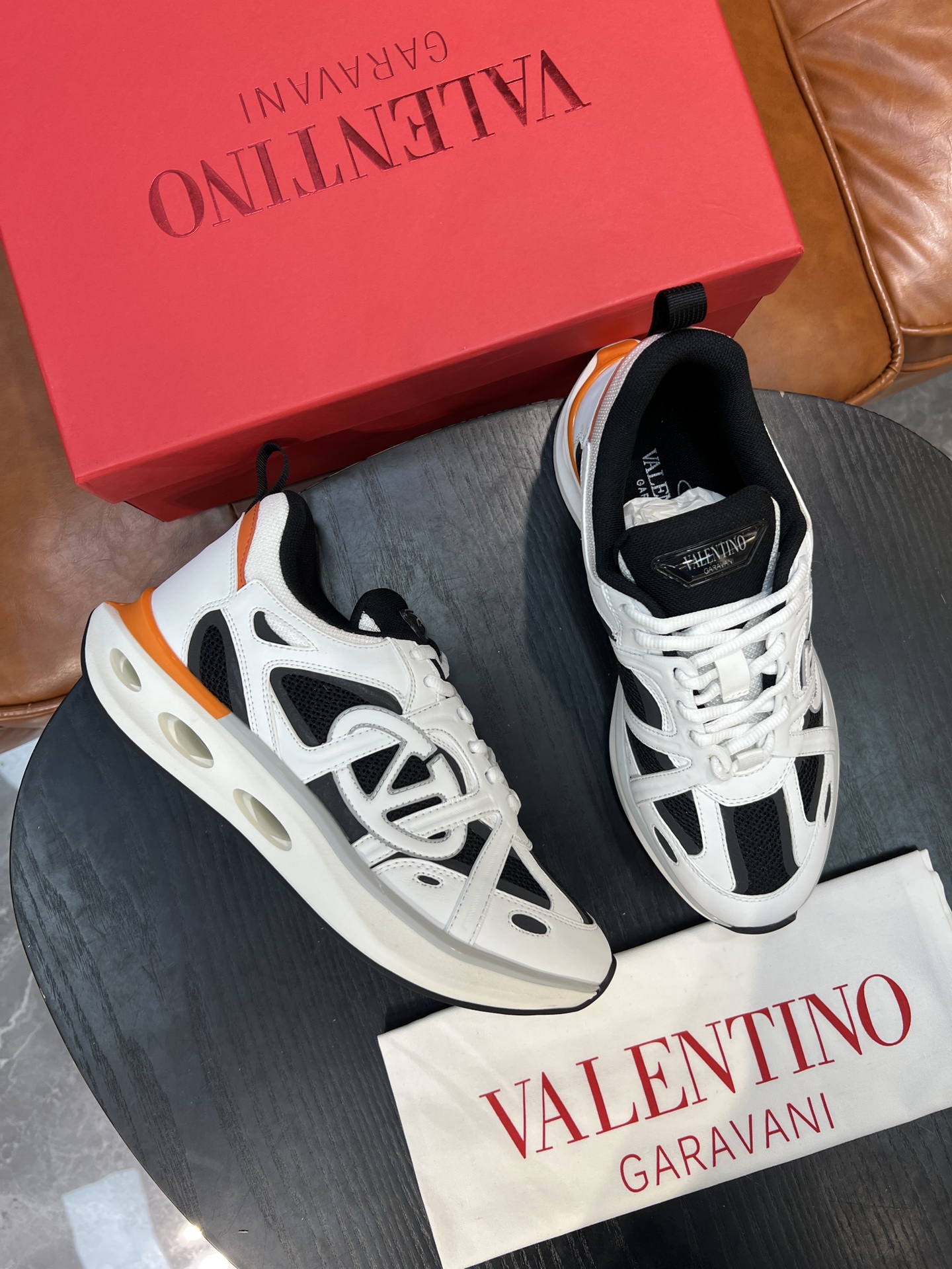 발렌티노 Valentino 스니커즈