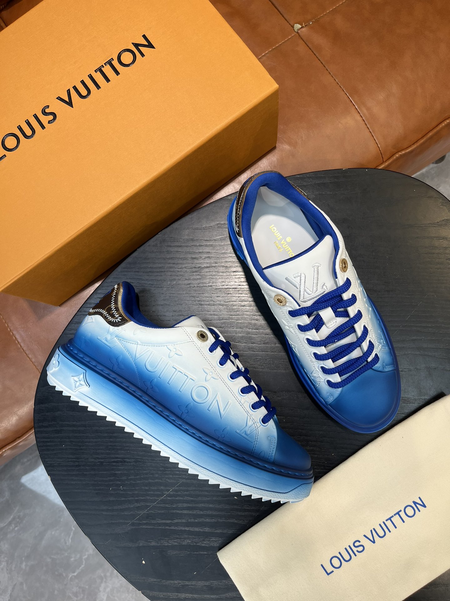 루이비통 Louis Vuitton 스니커즈