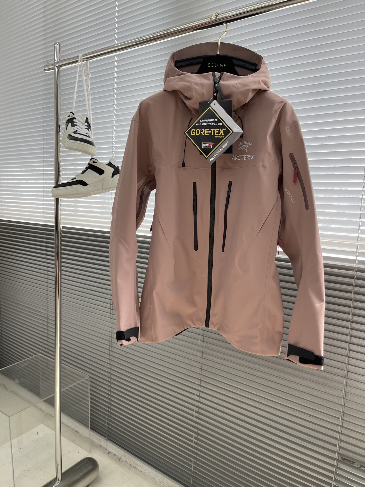 아크테릭스 ARC'TERYX 재킷