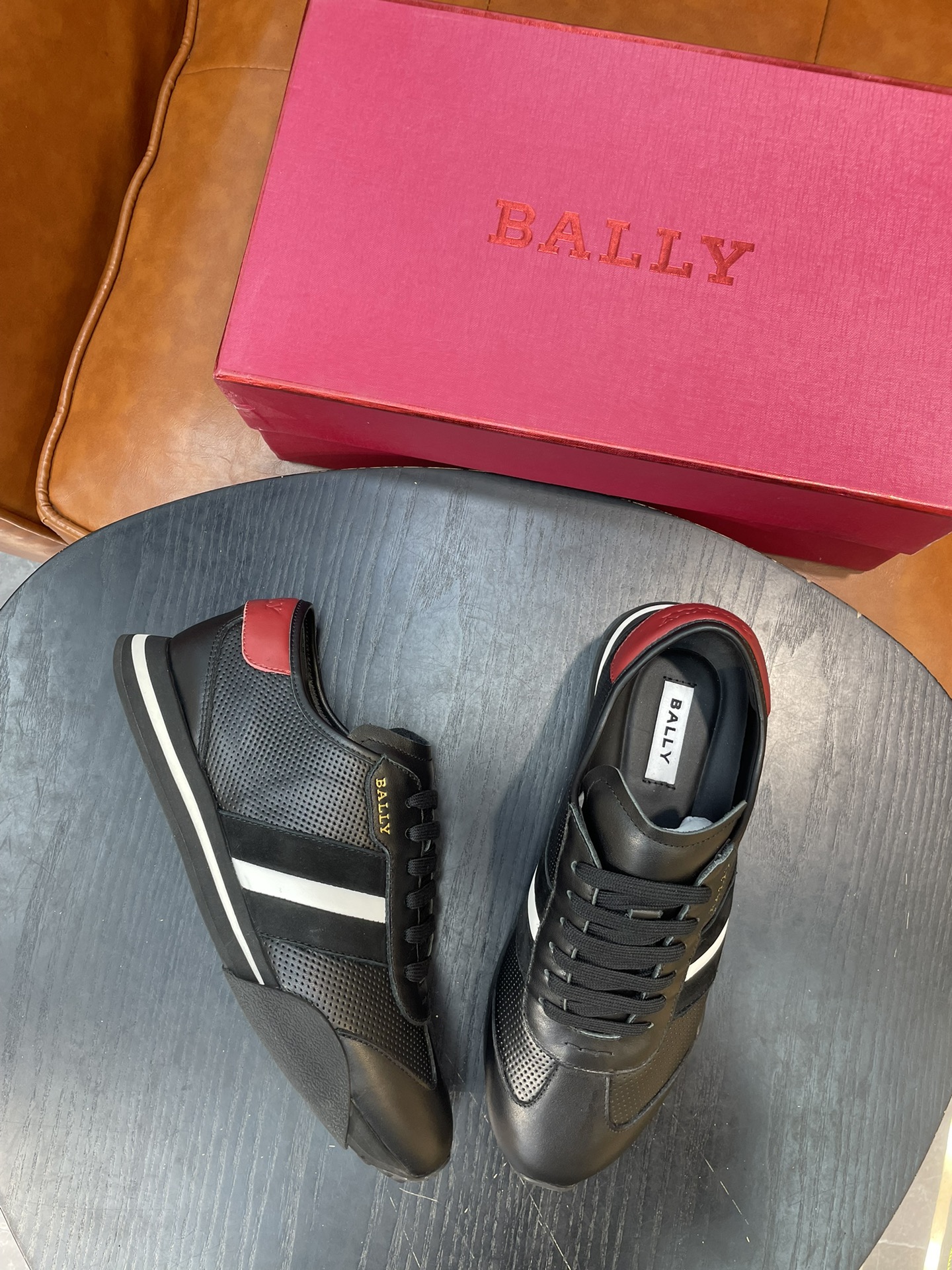 발리 BALLY 스니커즈