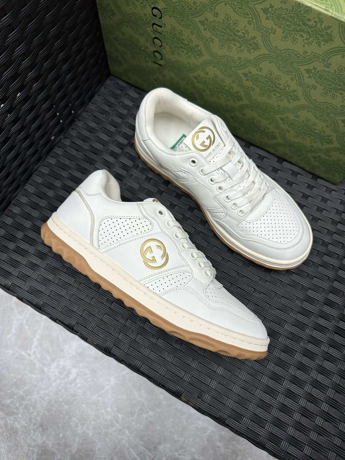 구찌 Gucci 스니커즈