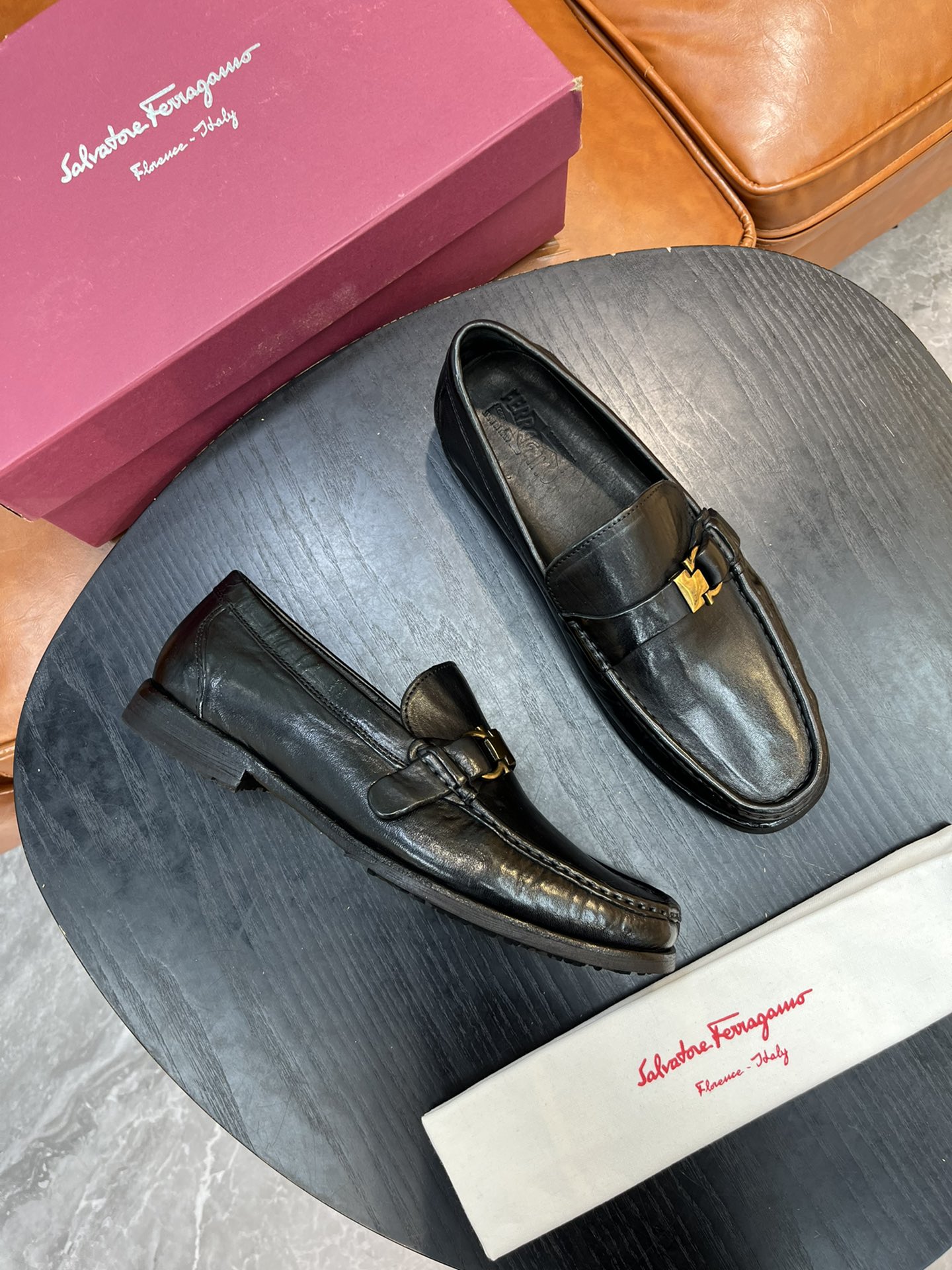 살바토레 페라가모 Salvatore Ferragamo 로퍼