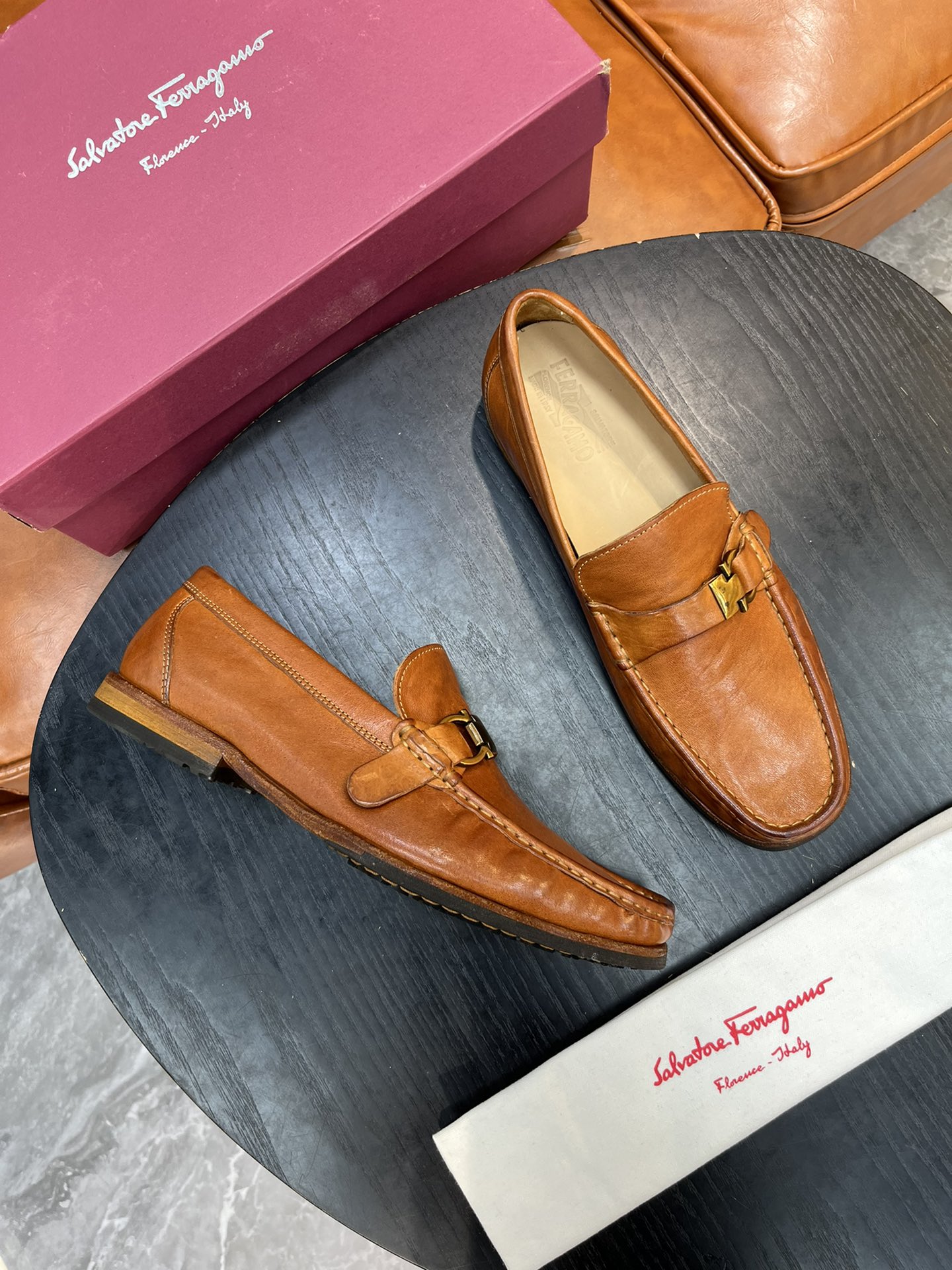 살바토레 페라가모 Salvatore Ferragamo 로퍼