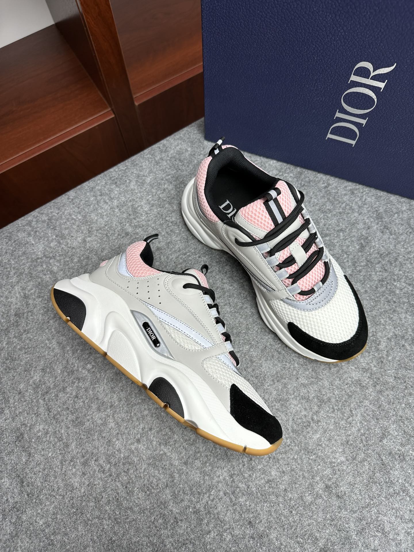 디올 Dior 스니커즈