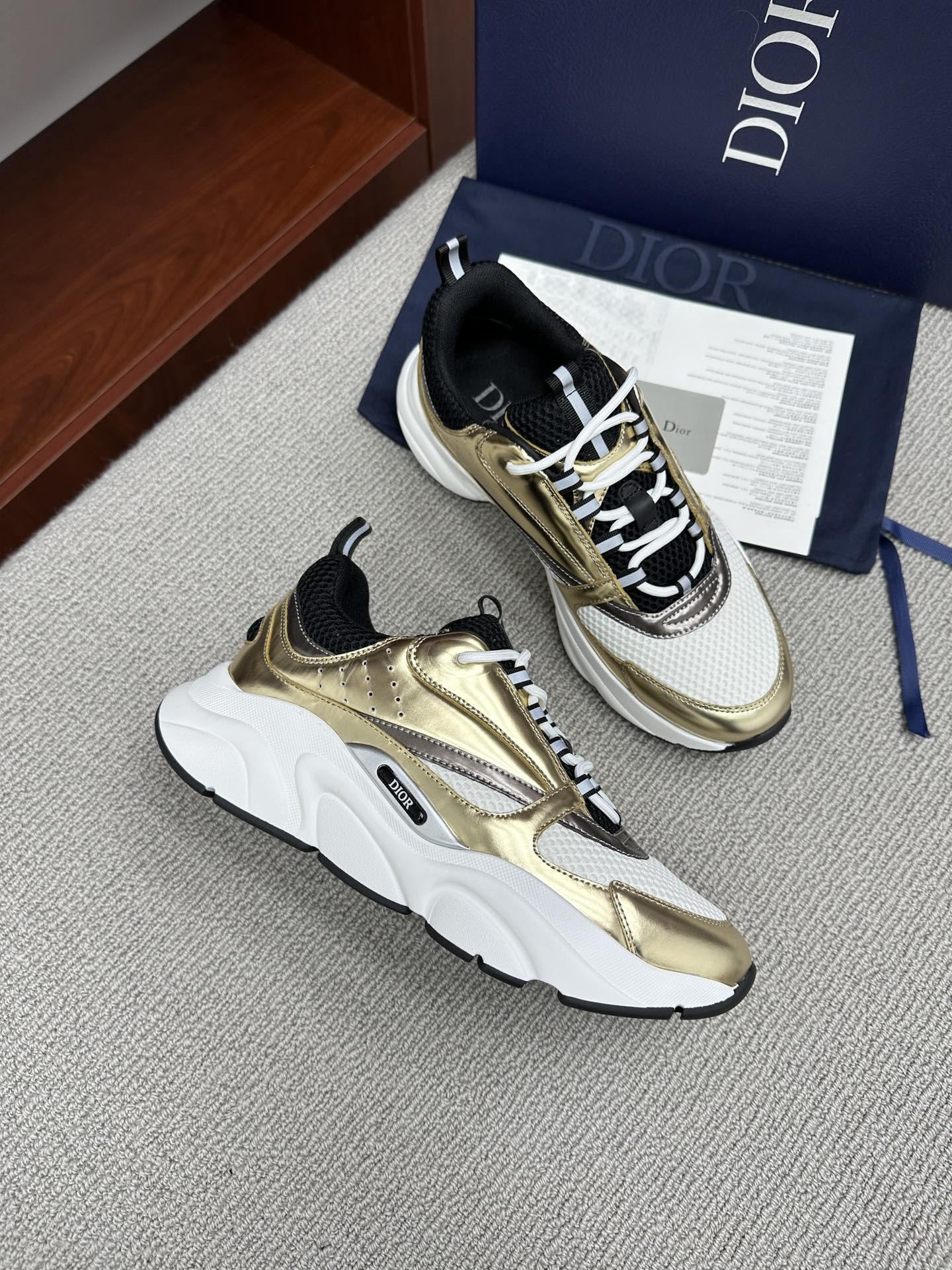 디올 Dior 스니커즈