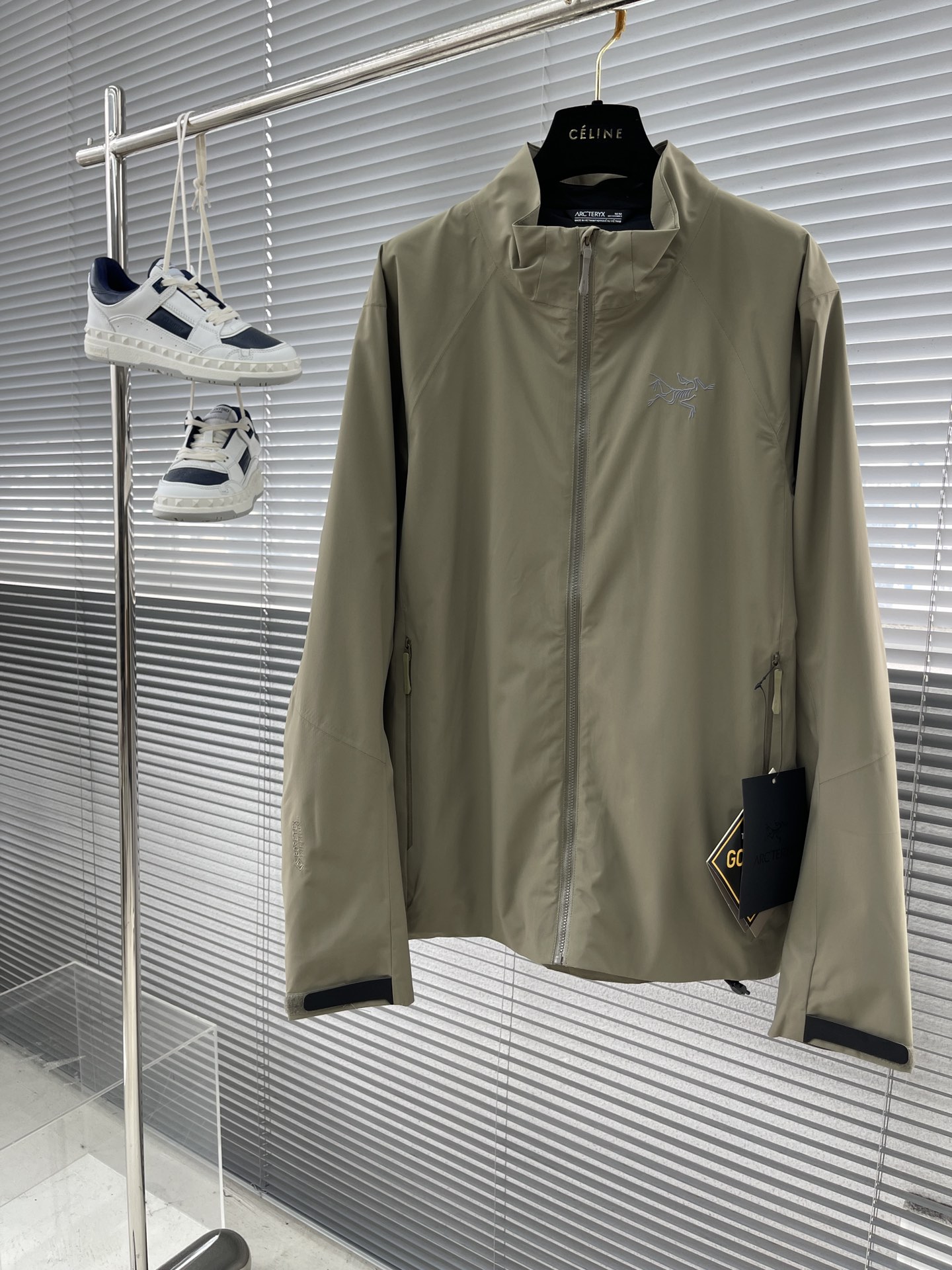 아크테릭스 ARC'TERYX 재킷