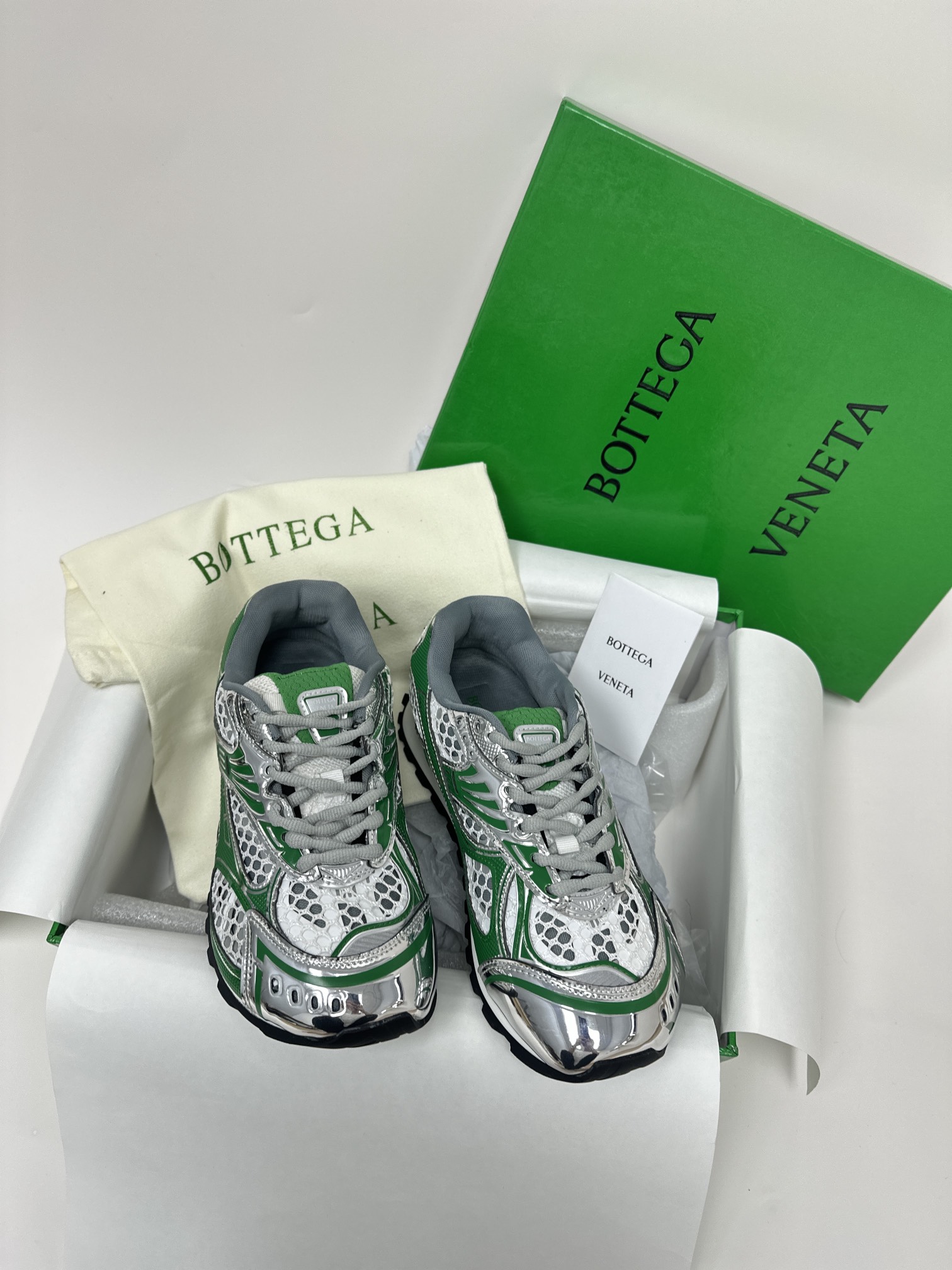 보테가 베네타 Bottega Veneta 스니커즈