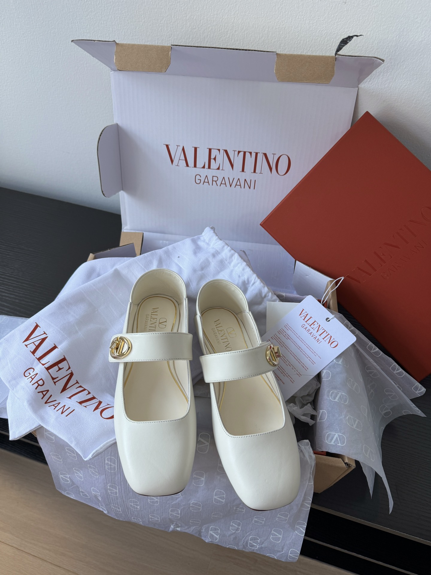 발렌티노 Valentino 톤온톤 스터드 락스터드 새틴 발레리나 핑크 피피