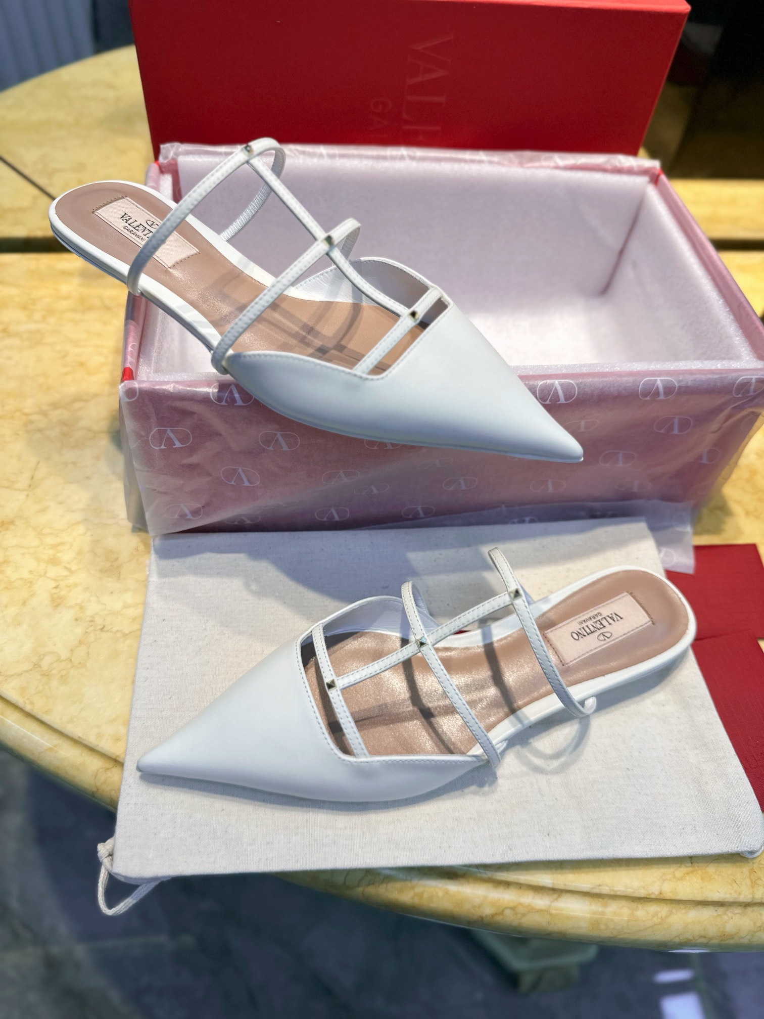 발렌티노 Valentino 슬리퍼