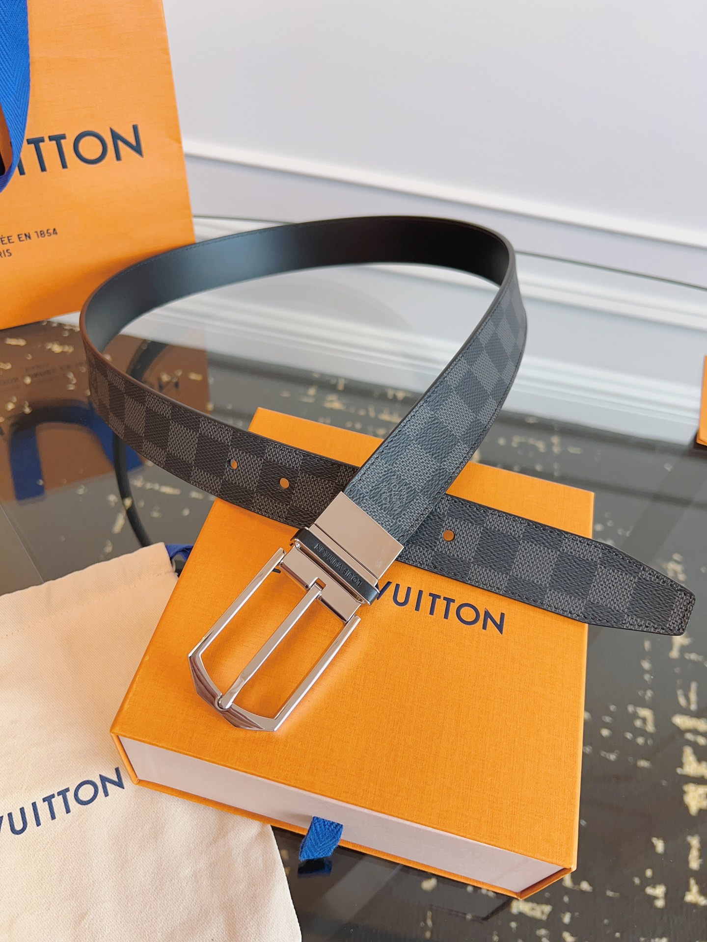 루이비통 Louis Vuitton 벨트 35mm