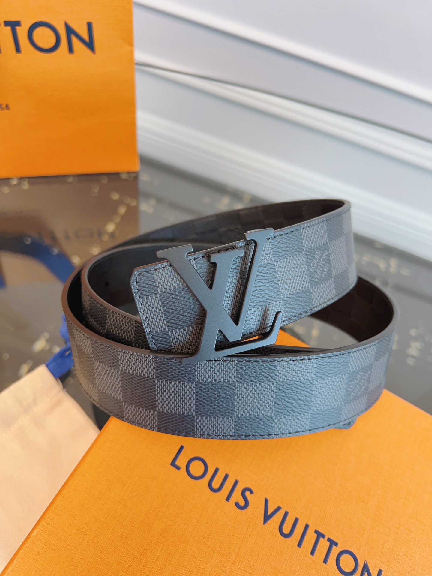 루이비통 Louis Vuitton 벨트 40mm