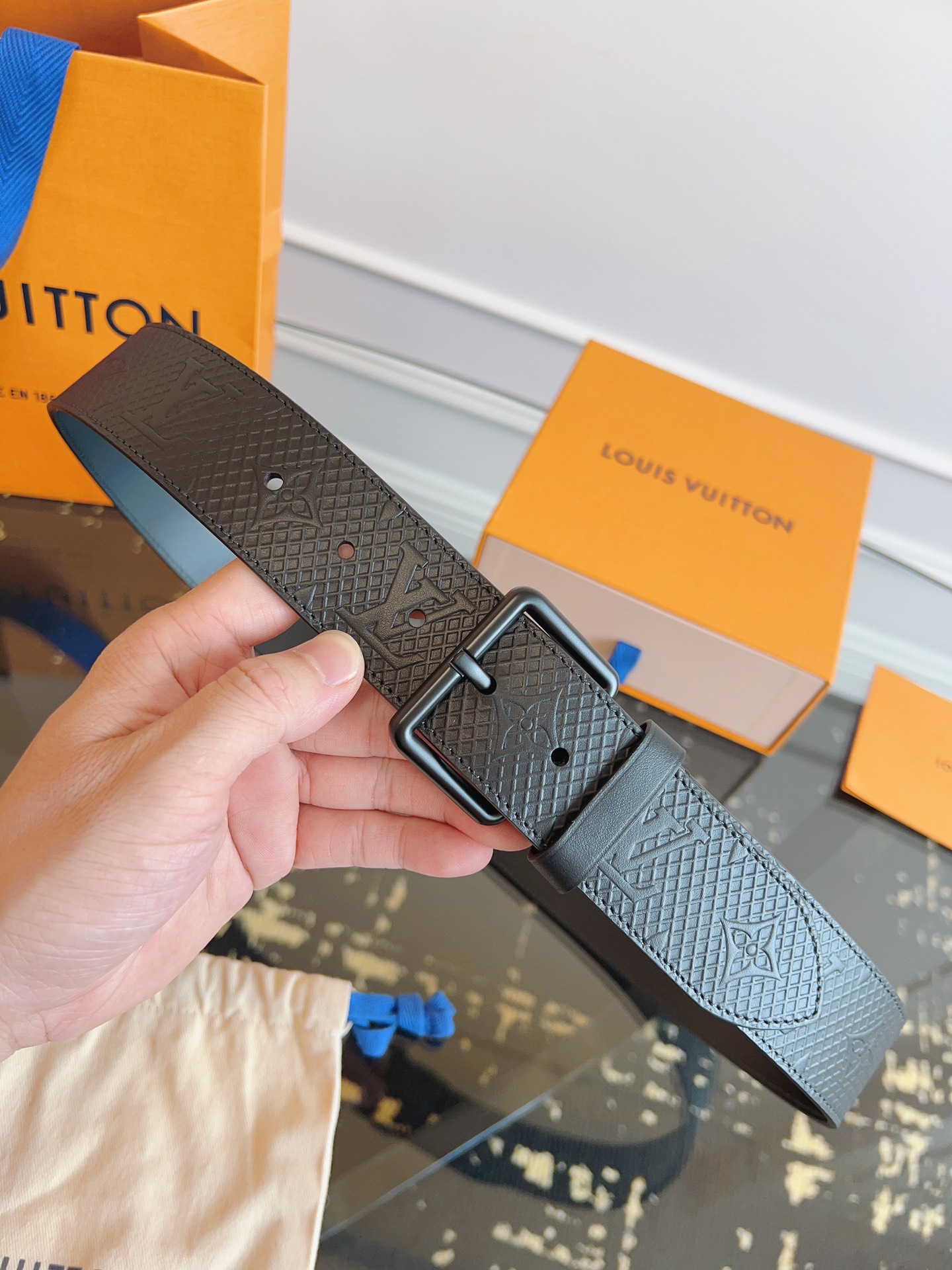 루이비통 Louis Vuitton 벨트 40mm