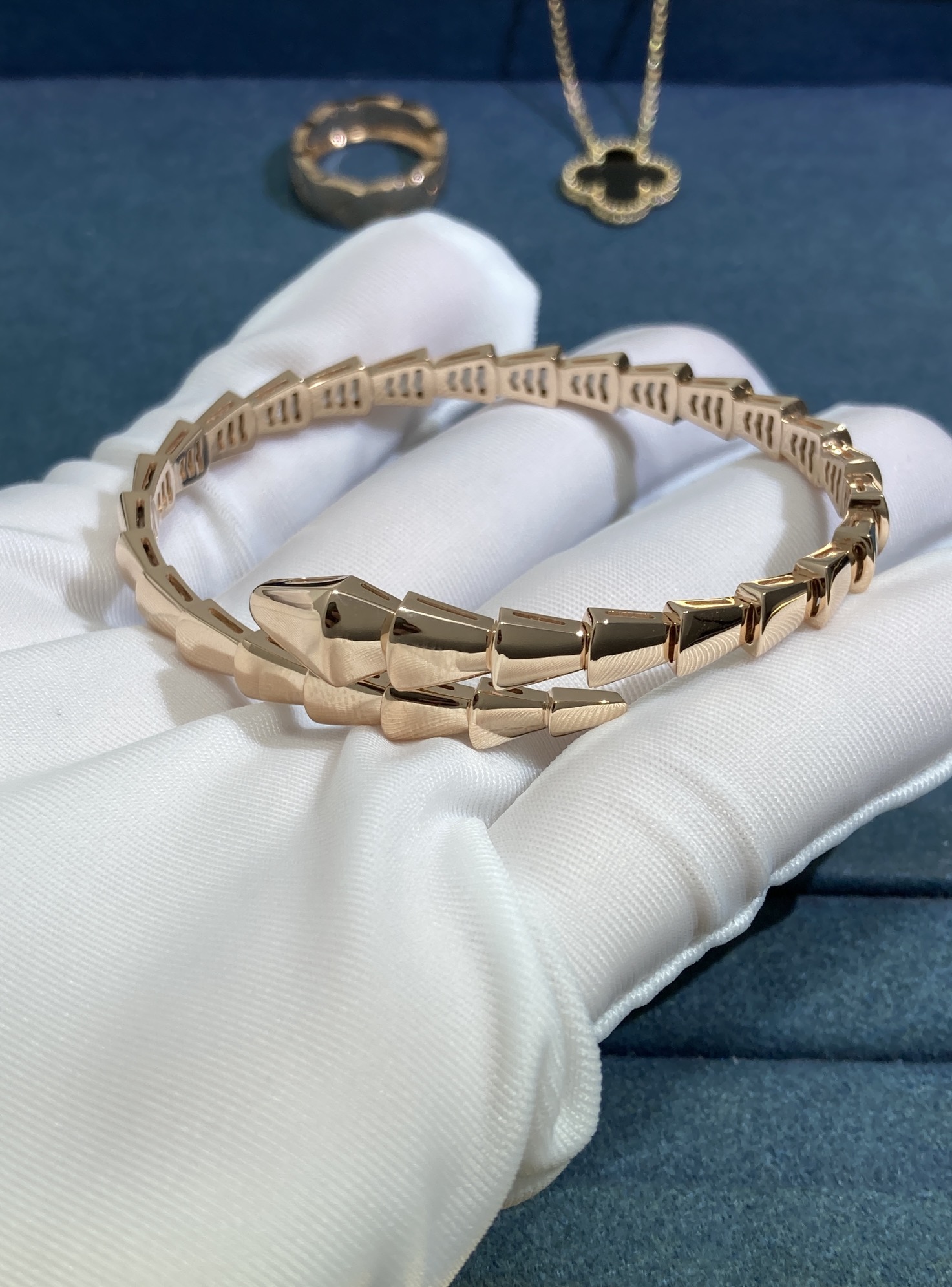 불가리 Bvlgari SERPENTI VIPER 세르펜티 바이퍼 팔찌